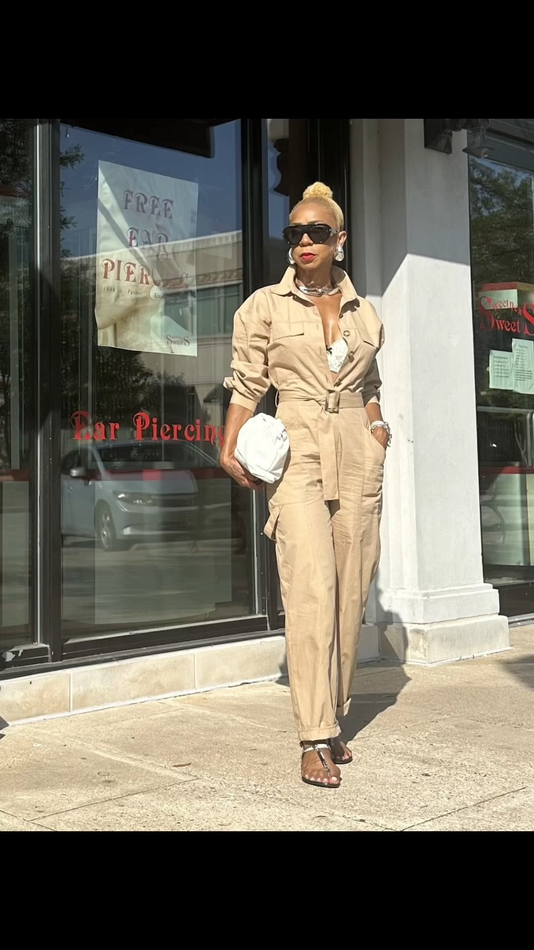 Style, class, and versatility….she is born2bzesty! 👌🏽💋