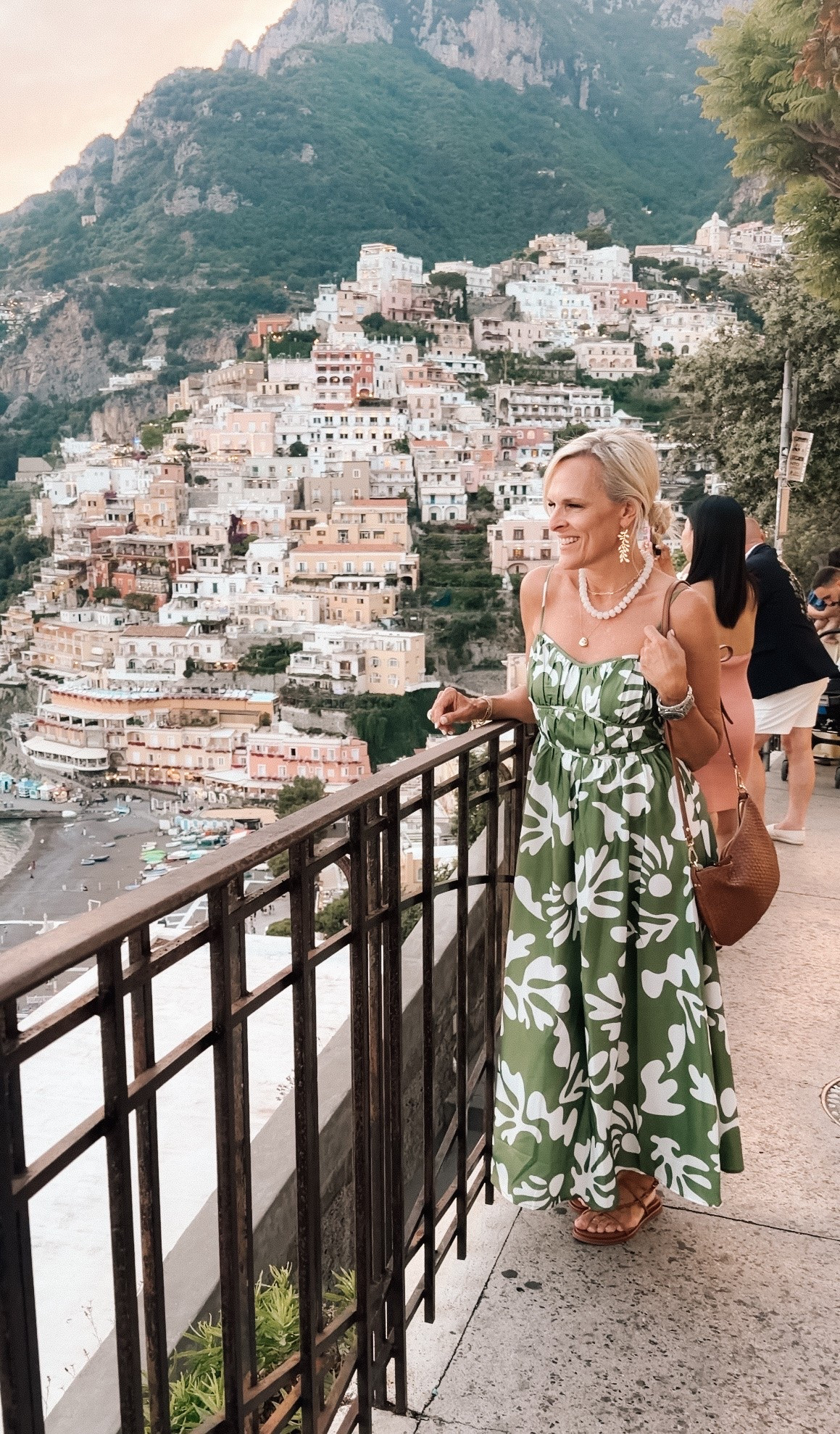 Tonight’s dinner fit 
Dress from @Petal & Pup Australia 
Have loved them for a long time 
Wearing small

Already in sale and you can add my code for 20% additional savings
Code CINDYSW20

#LTKdayinmylife #LTKootd #LTKSaleAlert