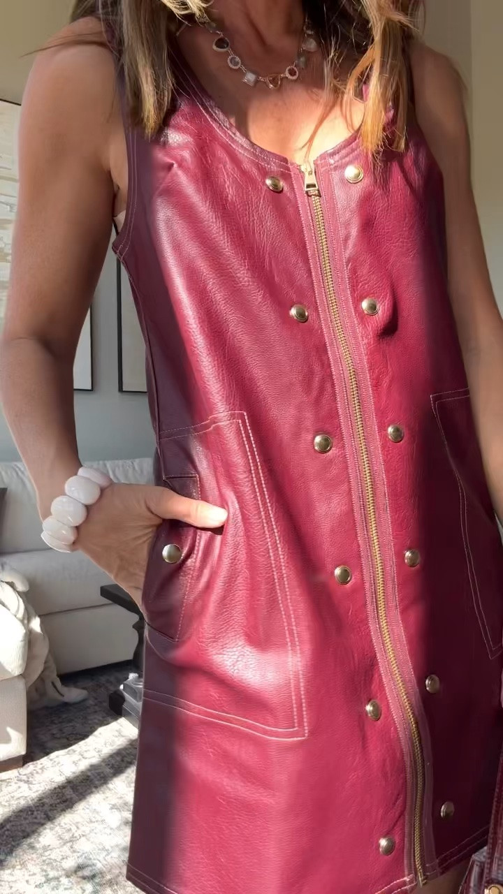 Faux leather dress 👌🏻
XS petite here. I’m 5’3”
Also in navy @Anthropologie #anthropartner