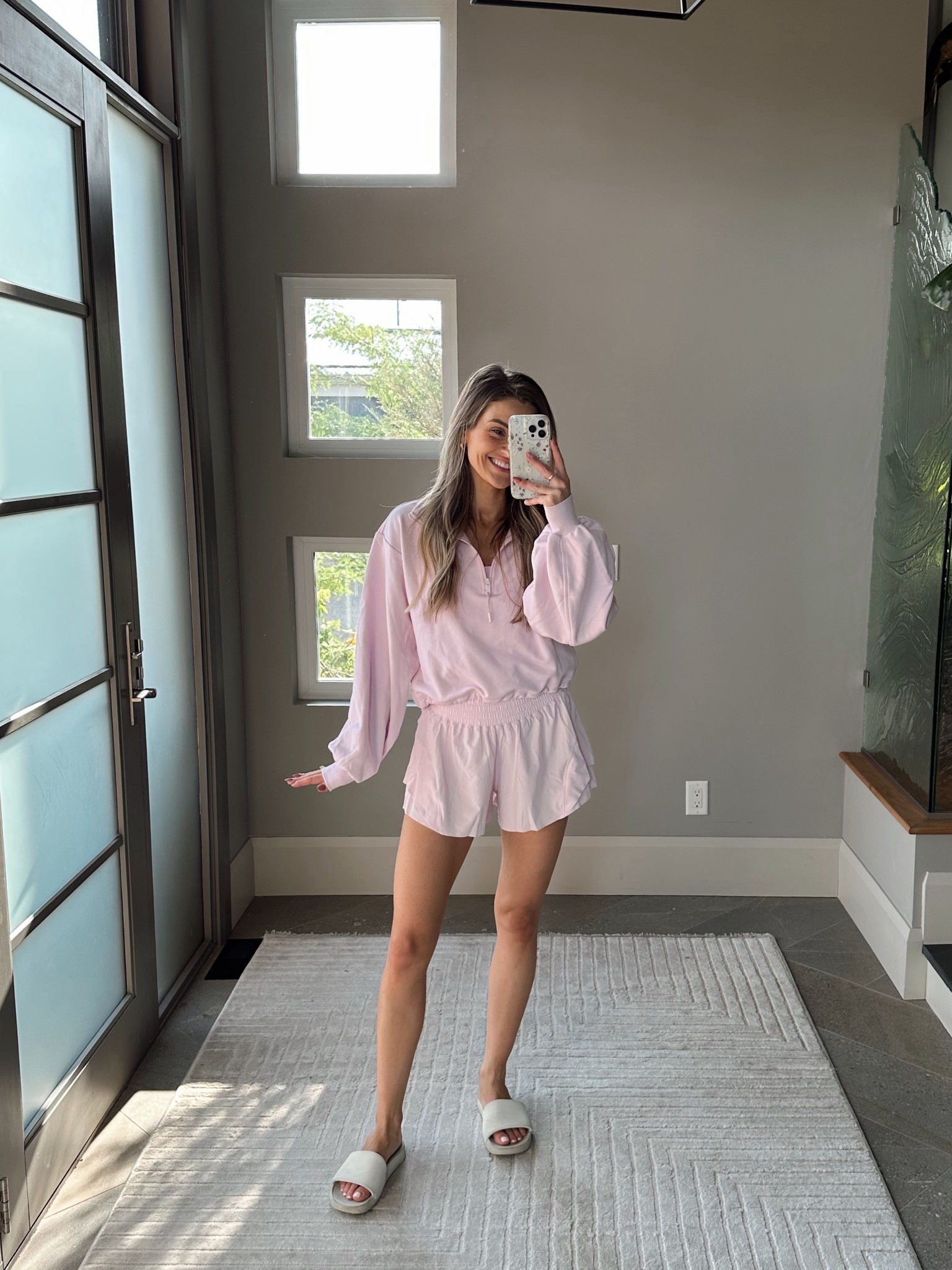 A cozy outfit in bubble gum pink, there is nothing better 💖

I got a S in both pieces! 

#LTKstyletip #LTKfitness #LTKsummer