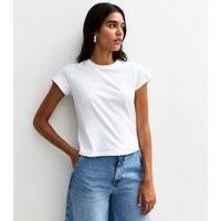 Women's White Crew Neck Relaxed Fit T-Shirt New Look | New Look (UK)