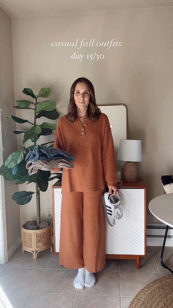 Casual fall outfits 15/30🍂 these trousers are the best and so easy to dress up or down! On sale this weekend! Use code AFNASREEN for an additional 15% off at checkout!

Abercrombie style / Sloane trousers / trouser outfit / 30 days of fall outfits / amazon matching set / sambas outfit

#LTKsalealert #LTKstyletip #LTKfindsunder100