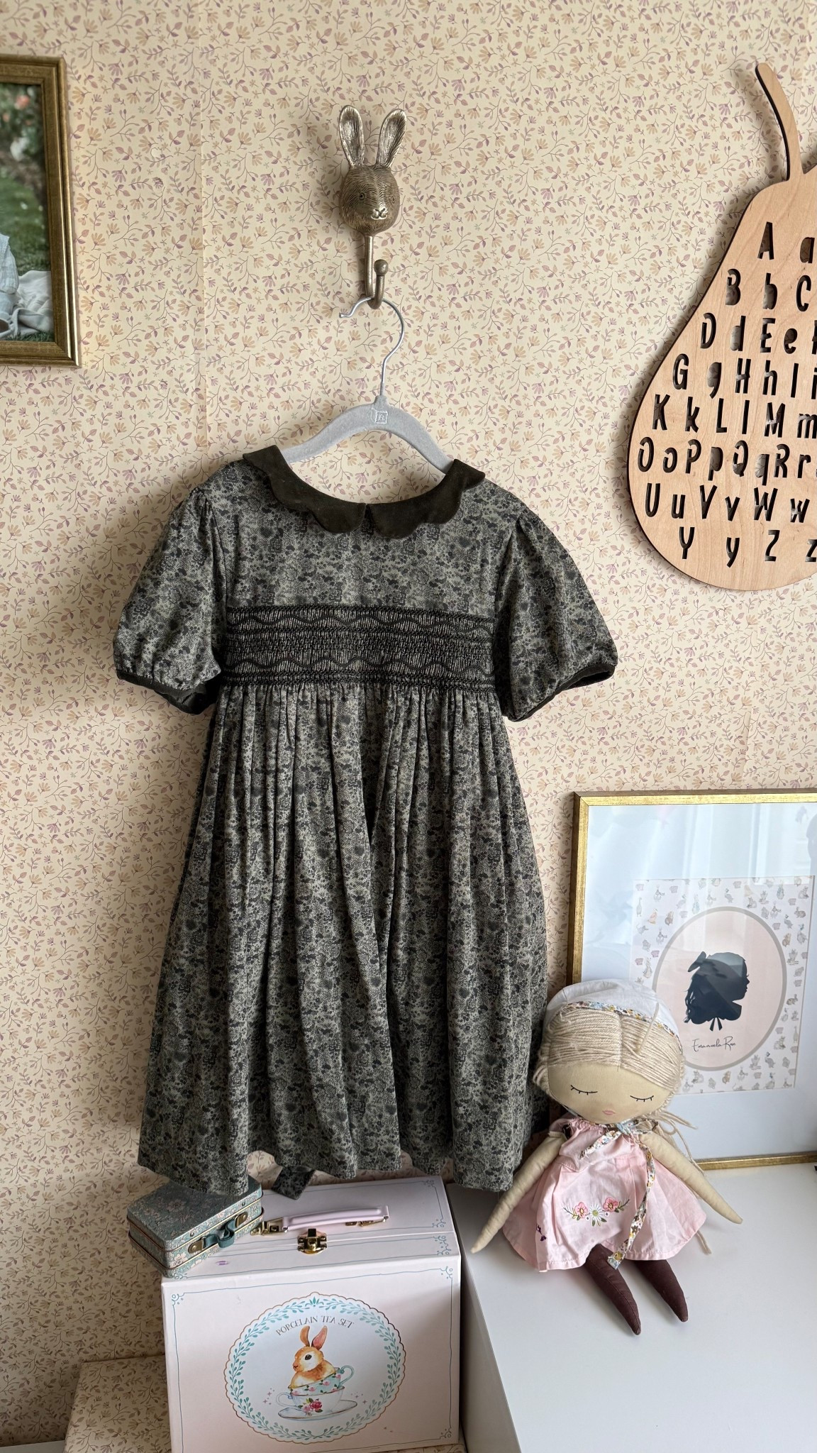 Velour Collar Girls Dress 🧺🪺👒
#spanishdress #easter #dress #lacoqueta #french #vintage

#LTKKids #LTKStyleTip #LTKFamily