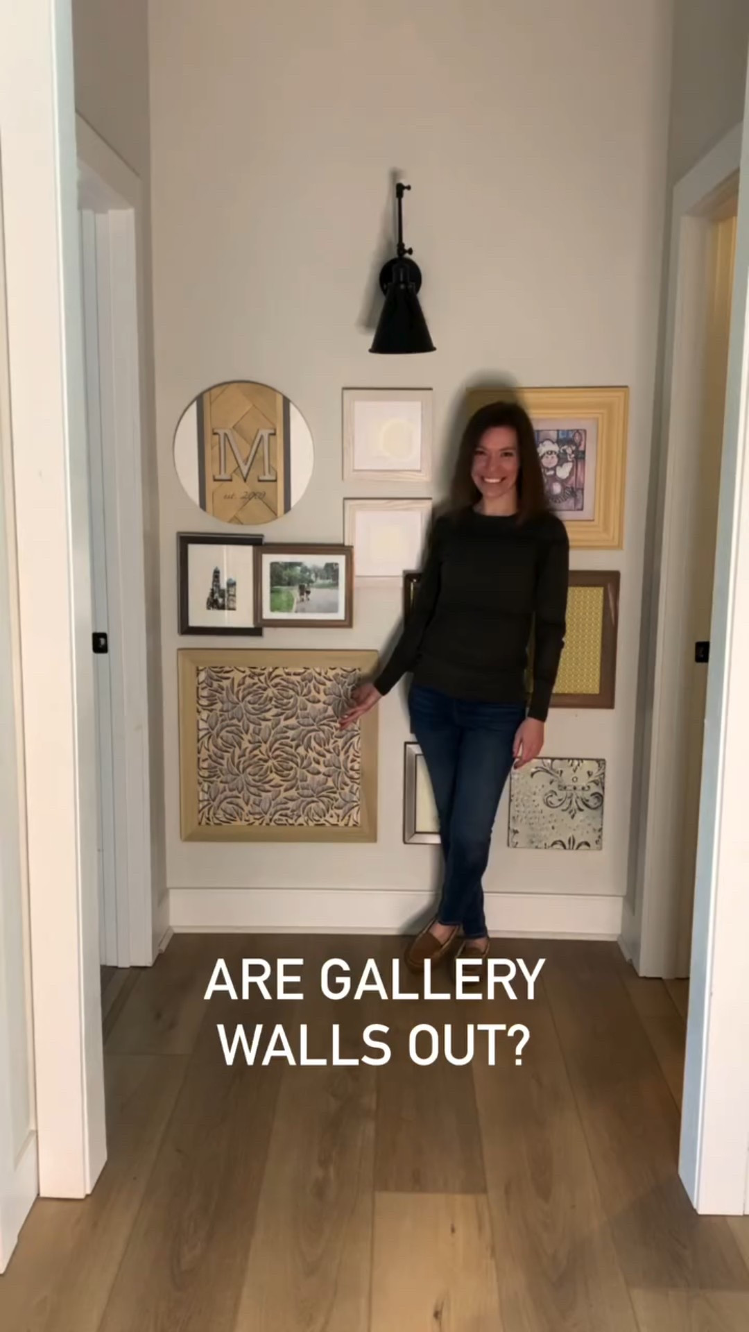 Gallery walls will NEVER be “out.” Comment GALLERY for my favorite art sources.

💥boom💥 I said what I said. 

BUT. You can absolutely do a gallery wall wrong. No plan? Cluttered. No curation? Distracting. Too many color palettes? Overwhelming. Word art? Dated. 

Follow these tips for doing it right! If you have a big blank wall, a gallery wall is a beautiful way to affordable give a room visual interest. It literally works for any budget (seriously!) and is basically your very own art installation.  Bonus: you can change it out seasonally or update it as you find pieces you love!