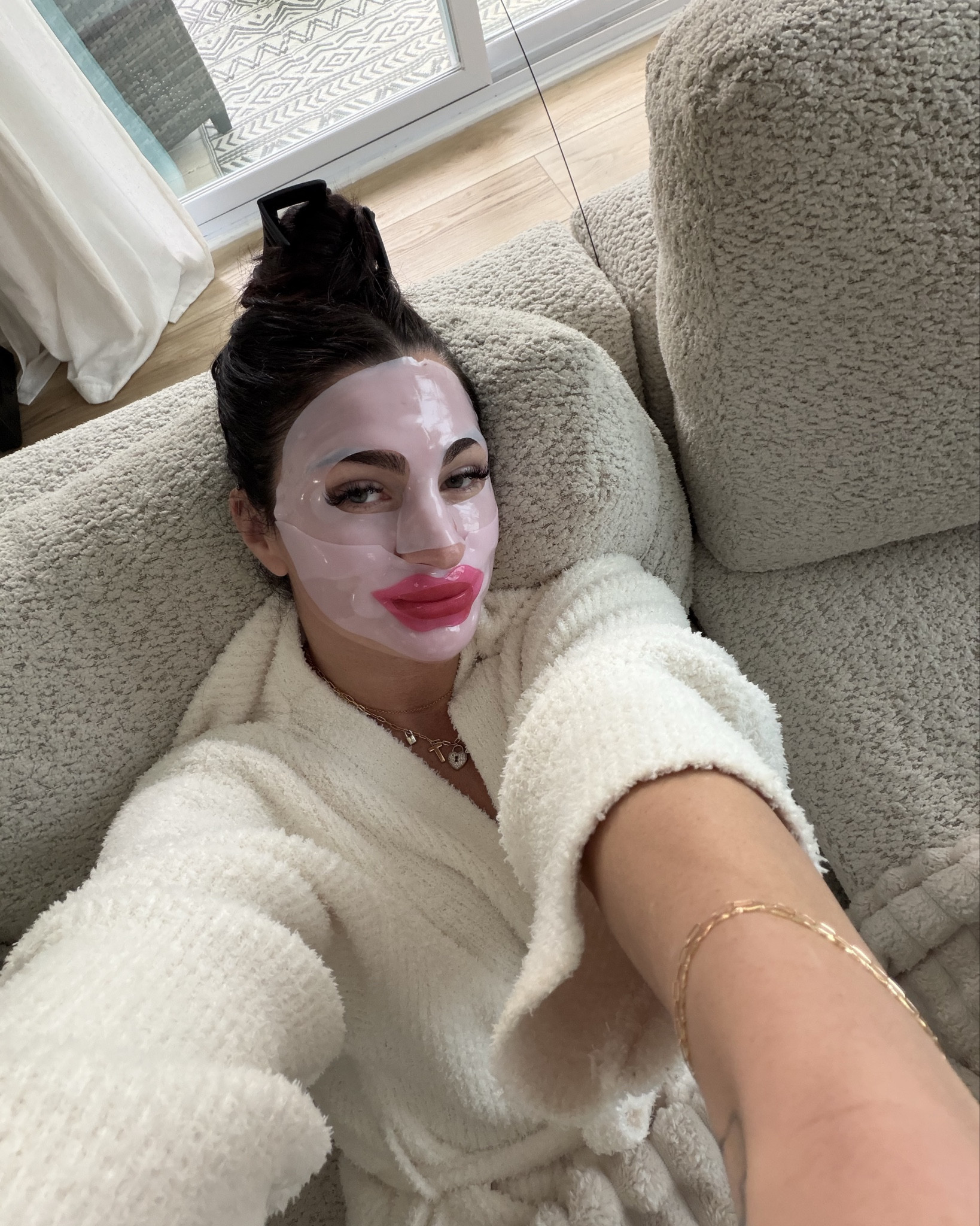 Self care morning 🧖‍♀️

#LTKBeauty #LTKmorningroutine #LTKselfcare