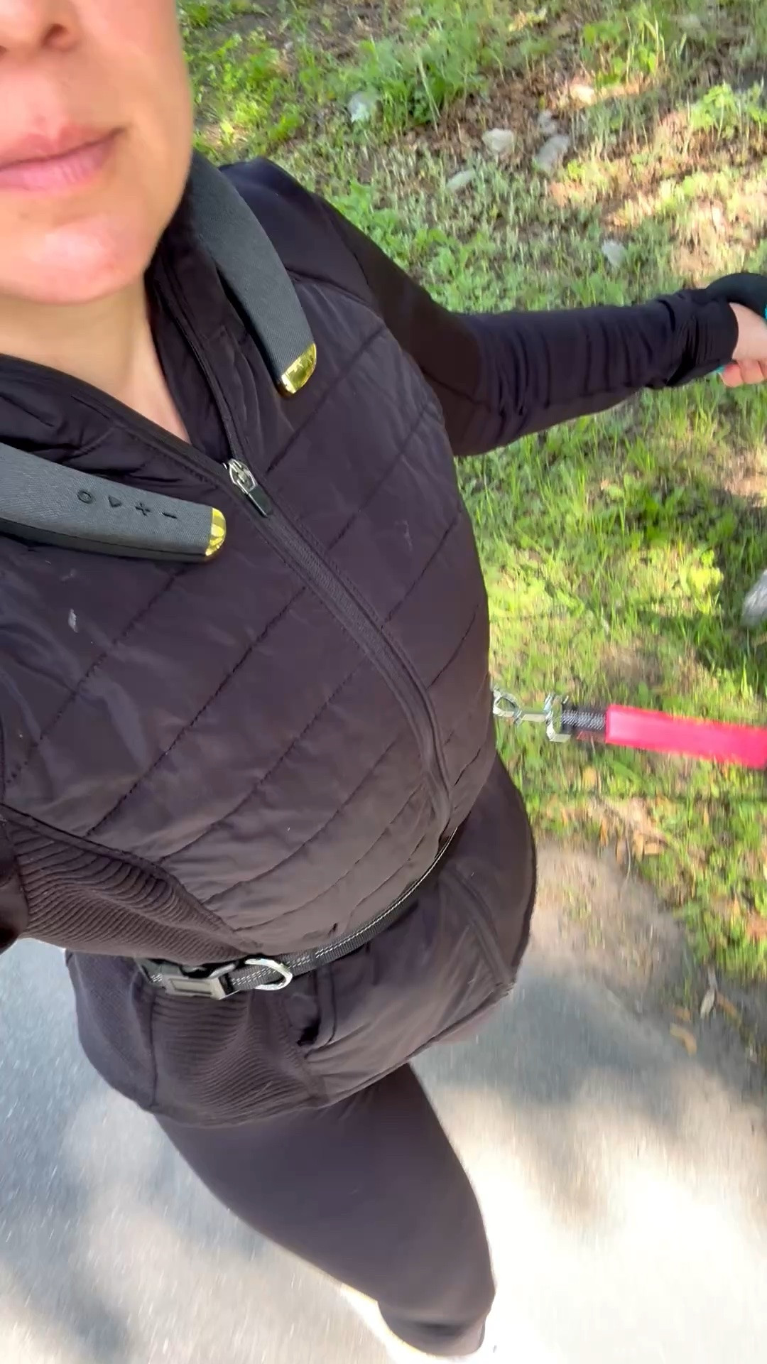 I love this neckband speaker for walking on the road. It lets me stay aware of my surroundings while listening to music quietly.