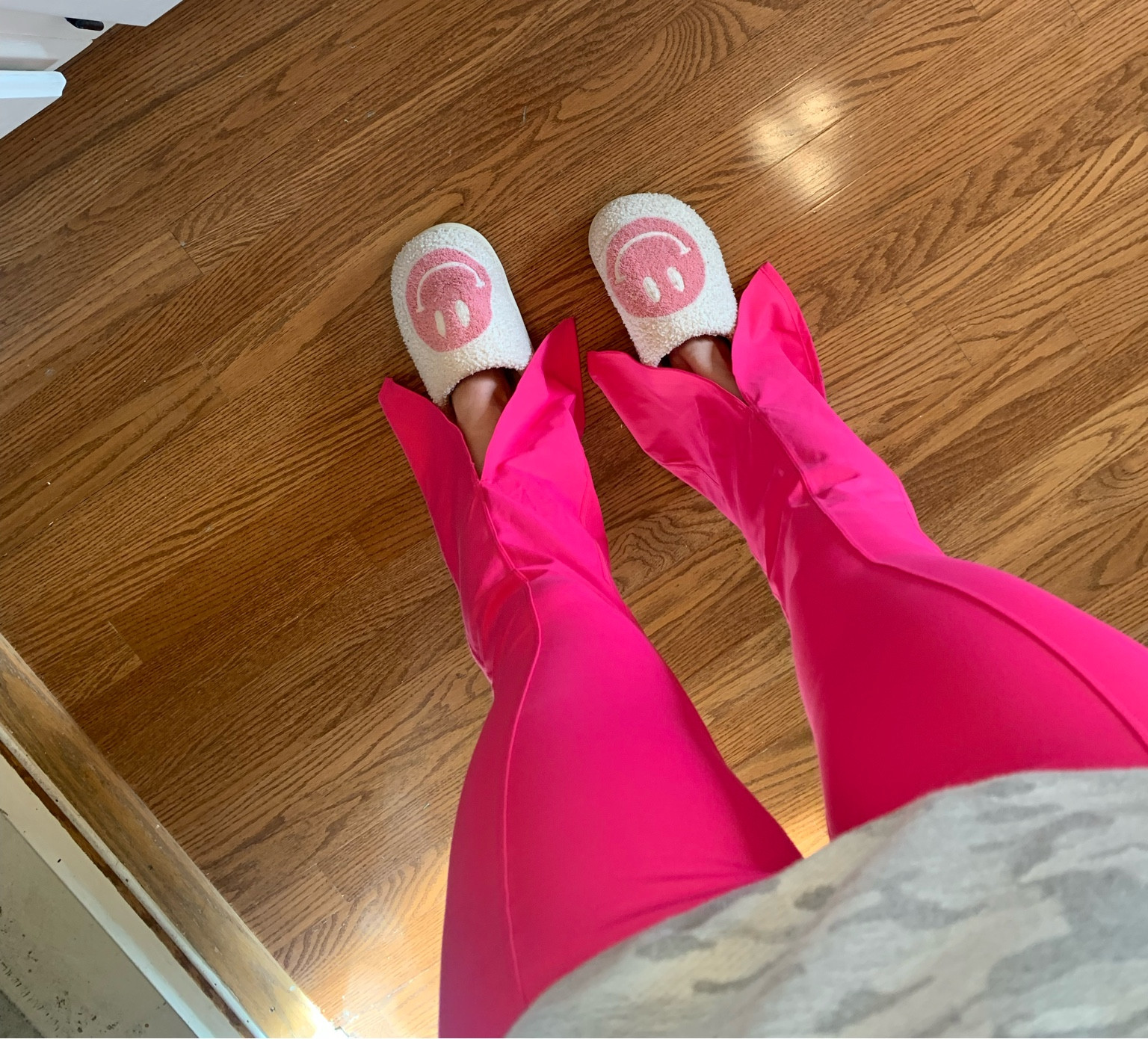 The cutest target pants!!!! #target #targetfinds #smile #slippers

#LTKunder50 #LTKfit