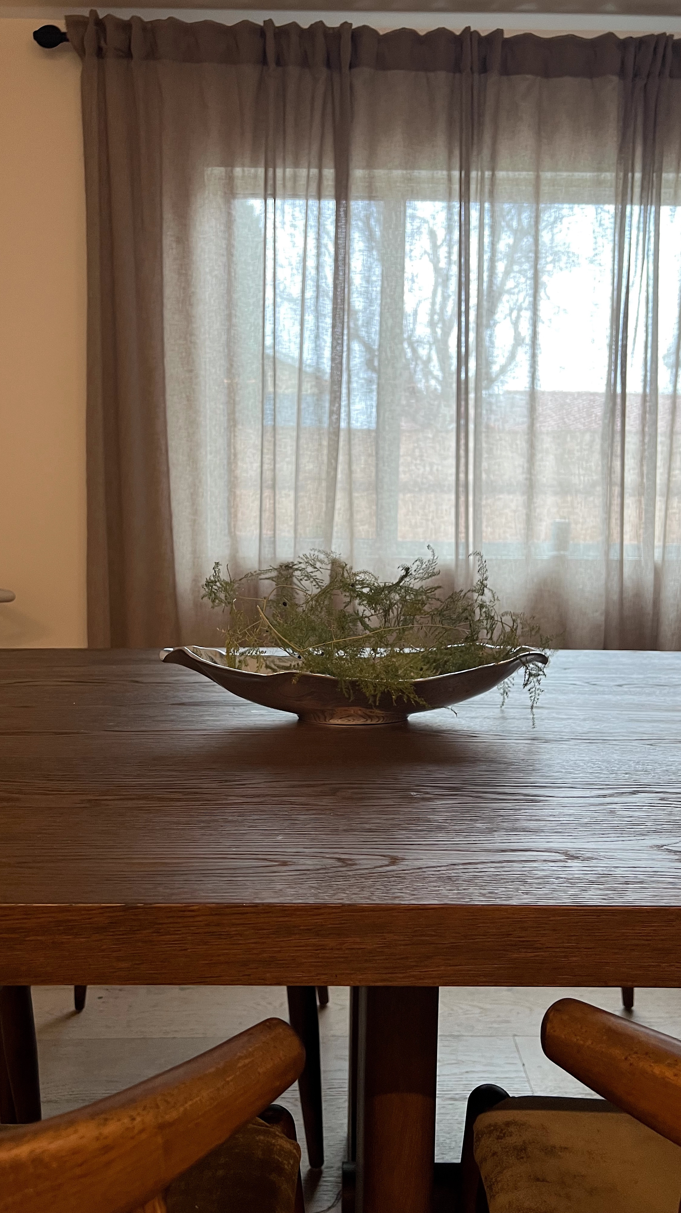 Styled this beautiful silver oval bowl in three ways - it’s so versatile. I used it as a fruit bowl, added greenery and used it as a centerpiece, and used it as a salad bowl with the salad servers  LOVE the organic shape it has. 

@sabavihome carries so many quality kitchen and home pieces - they also have a registry available, so if you’re getting married, it’s a great place to start your wedding gift registry. #sabavihome
#ad 

They carry our amazing knife set and toaster, so I linked those too. 

Wedding must haves 
Home must haves 
Wedding gift registry 
Bridal shower gift registry 
Home decor 
Hosting 

#LTKWatchNow #LTKHome #LTKWedding