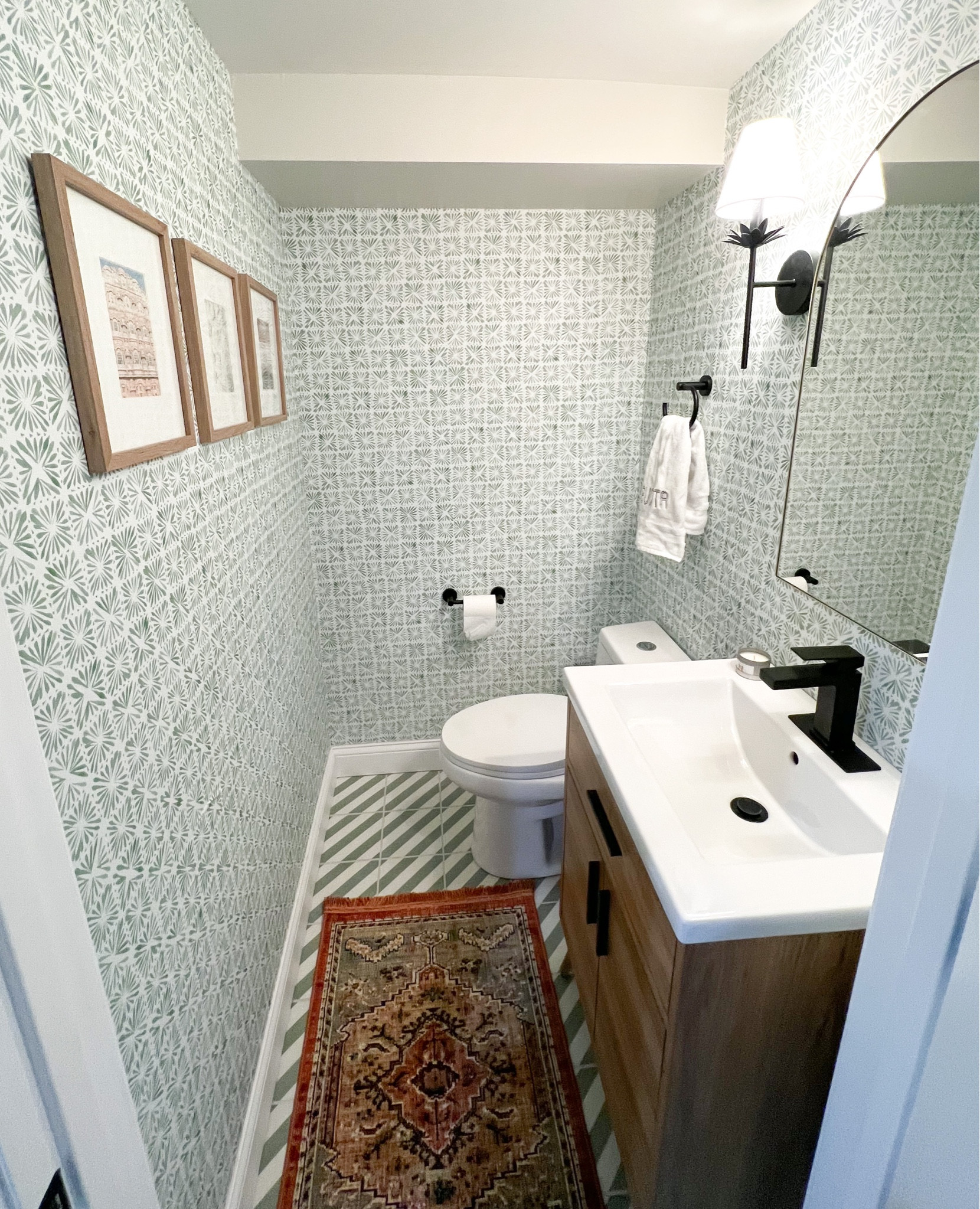 Powder Room glow-up on a budget!

#LTKhome #LTKFind #LTKunder100