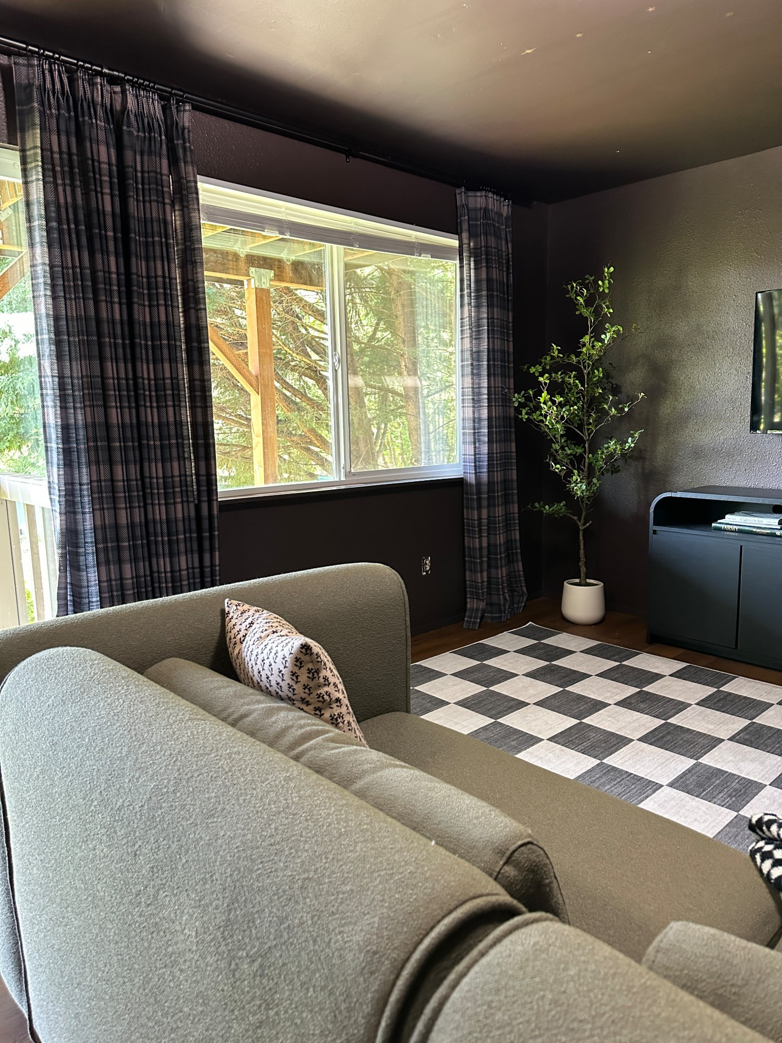 Use code KELBYMAYBERRY for 15% off Two Pages curtains 

#LTKStyleTip #LTKSeasonal #LTKHome