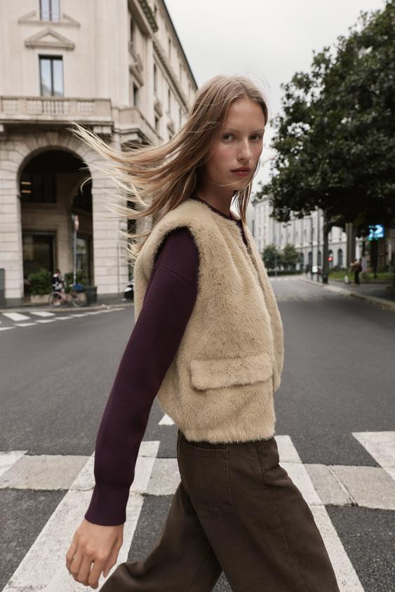 FAUX FUR ZIP VEST | Zara US