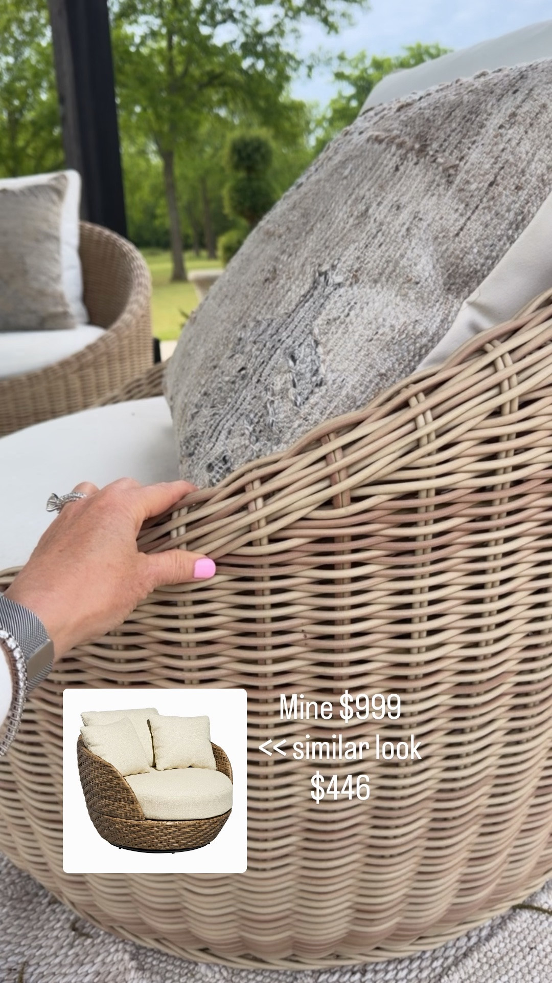 Outdoor swivel chairs