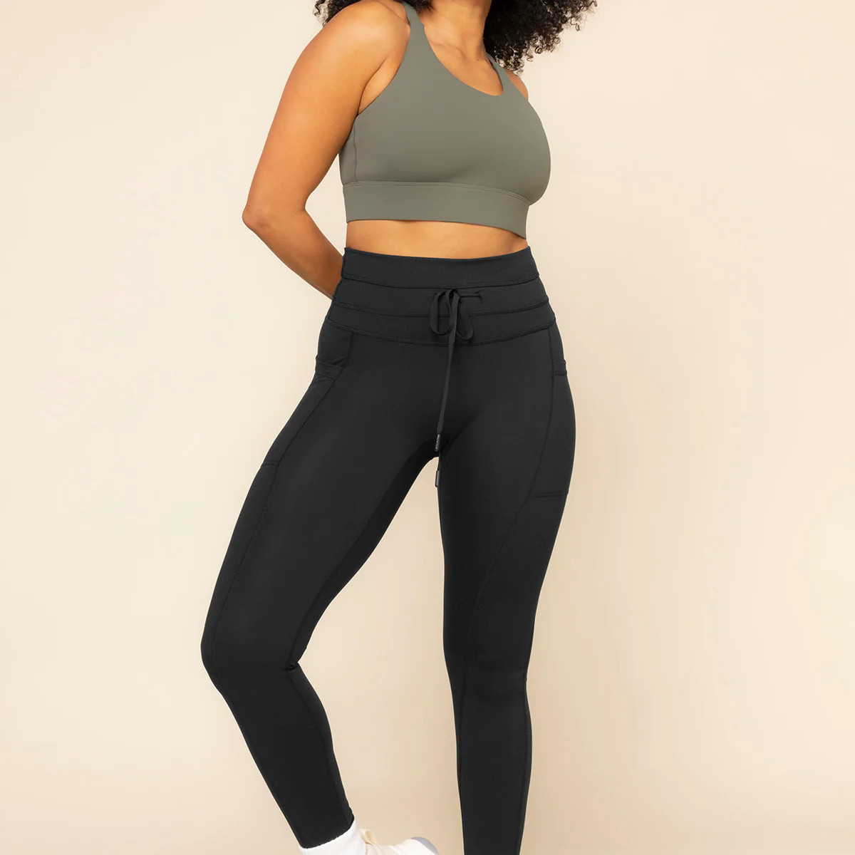 Cargo Legging with Pockets - Black | POPFLEX