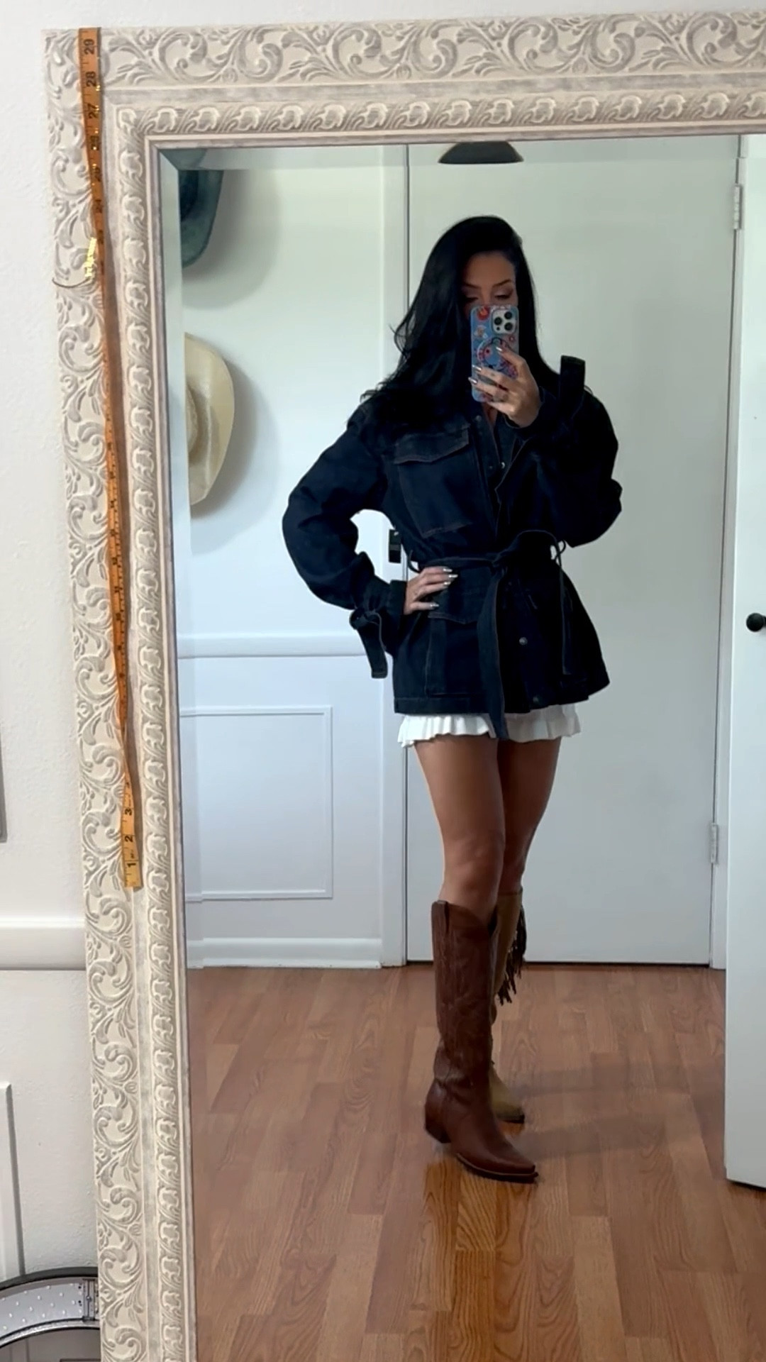 Couldn’t decide which boot

#LTKSeasonal #LTKOver40