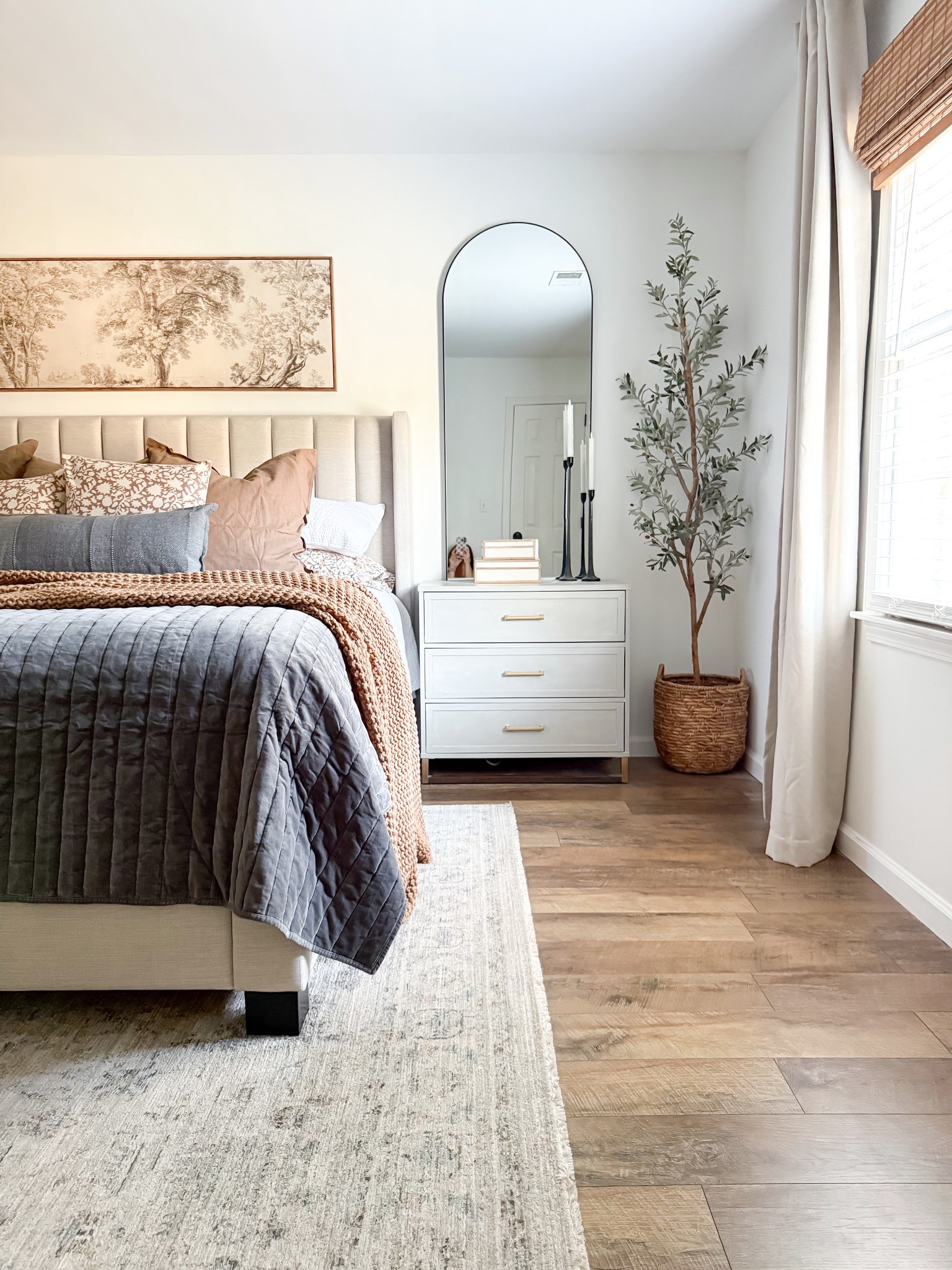 Fall bedroom styling 


*nightstands linked- I updated them with trim, paint and new hardware  

#LTKHome #LTKStyleTip #LTKSeasonal