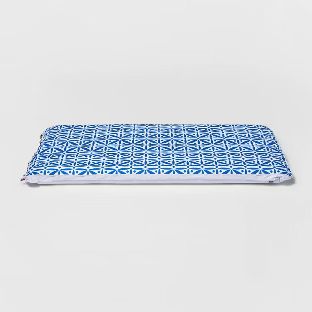 Towel Top Pool Float Blue/White - Sun Squad™ | Target