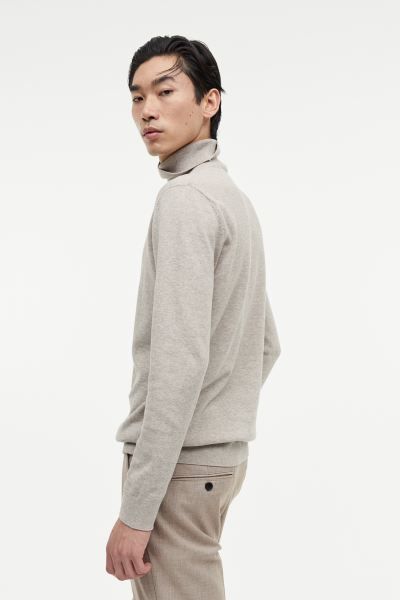 Slim Fit Fine-knit Turtleneck Sweater | H&M (US + CA)