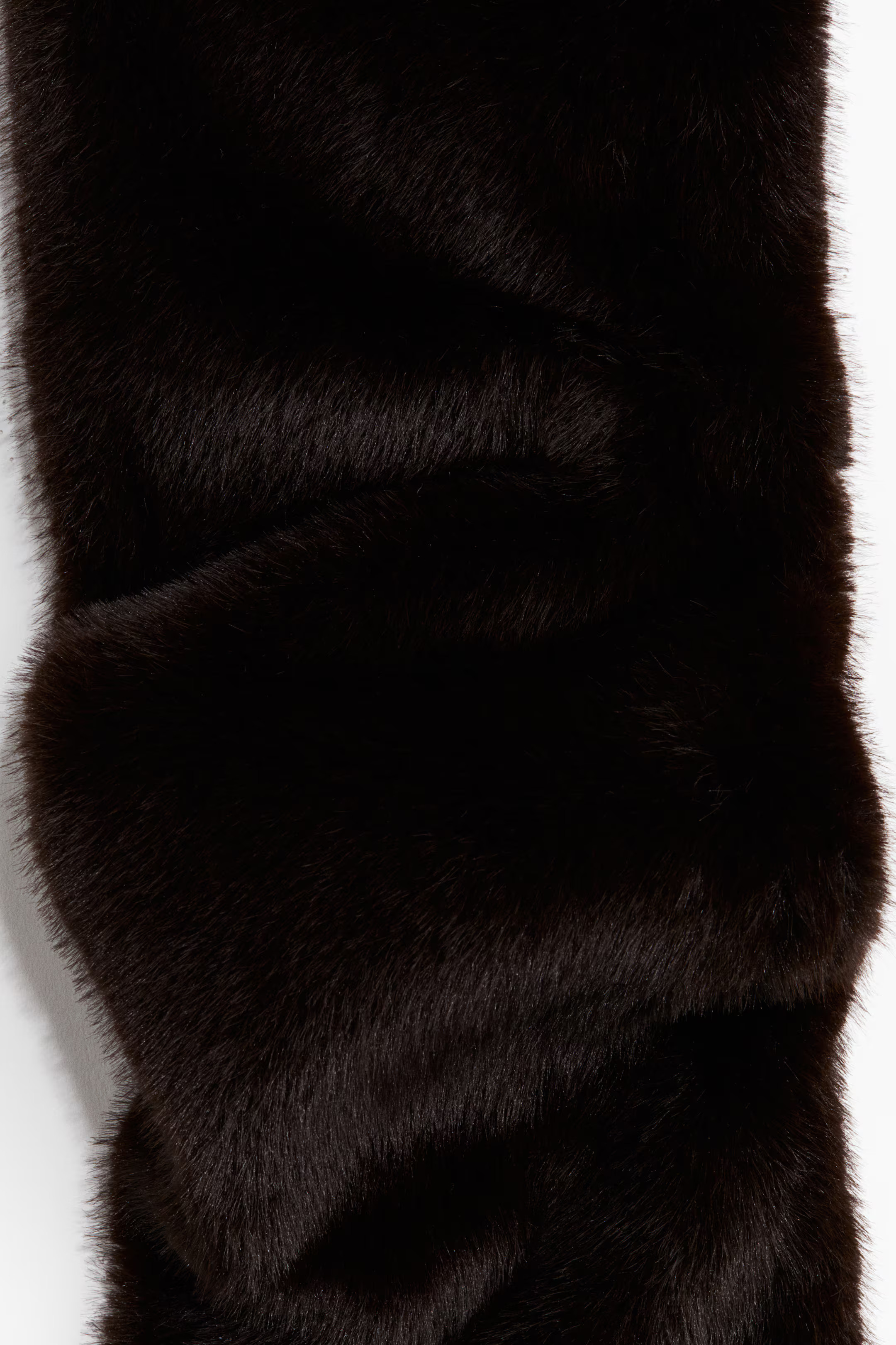 Fluffy Scarf | H&amp;M (US + CA)