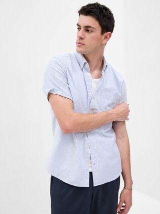 Oxford Shirt in Standard Fit with In-Conversion Cotton | Gap (US)