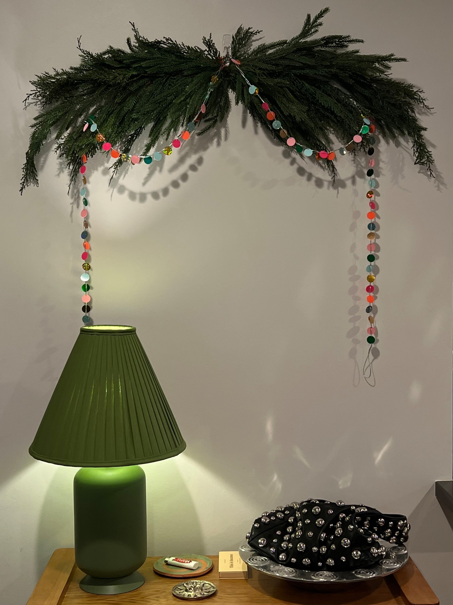 how I’m planning on displaying Christmas cards !! 🎄