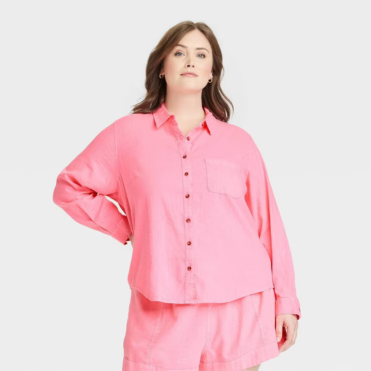 Women's Long Sleeve Relaxed Fit Collared Button-Down Shirt - Universal Thread™ | Target