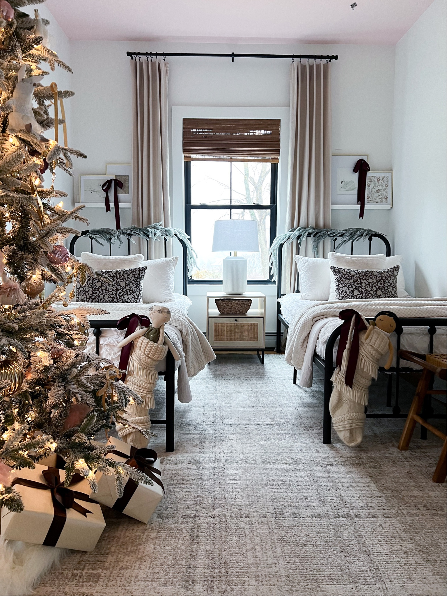 Have yourself a girly Christmas 🎀

#girlsroom
#girlsbedroom
#kidsroom
#kidsbedroom
#toddlerroom


#LTKSeasonal #LTKHoliday #LTKhome