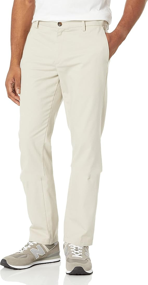 Amazon Essentials Men's Slim-Fit Wrinkle-Resistant Flat-Front Chino Pant | Amazon (US)