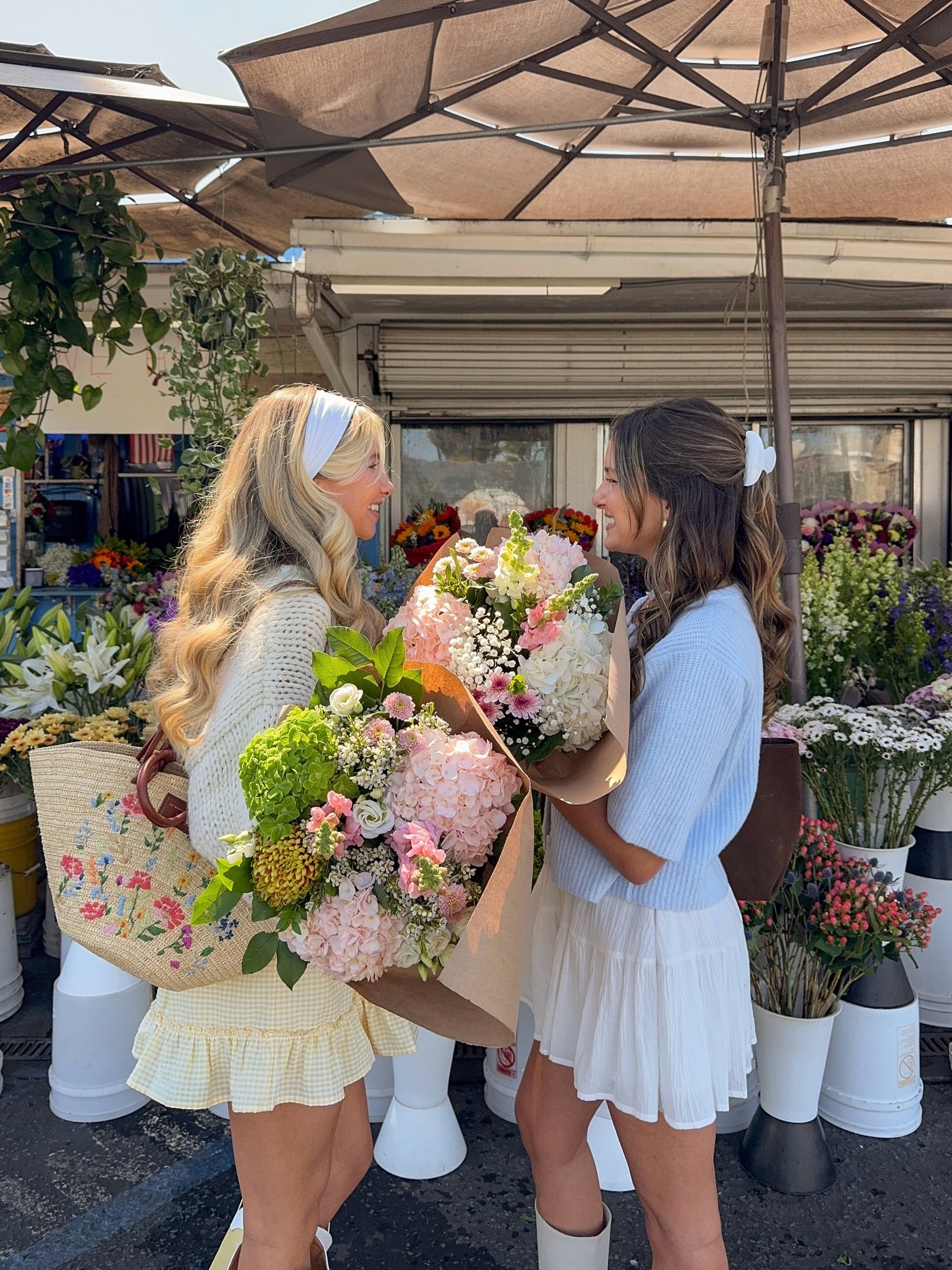 i smell spring!!! 🥹🌸🌷🩵🌼💕