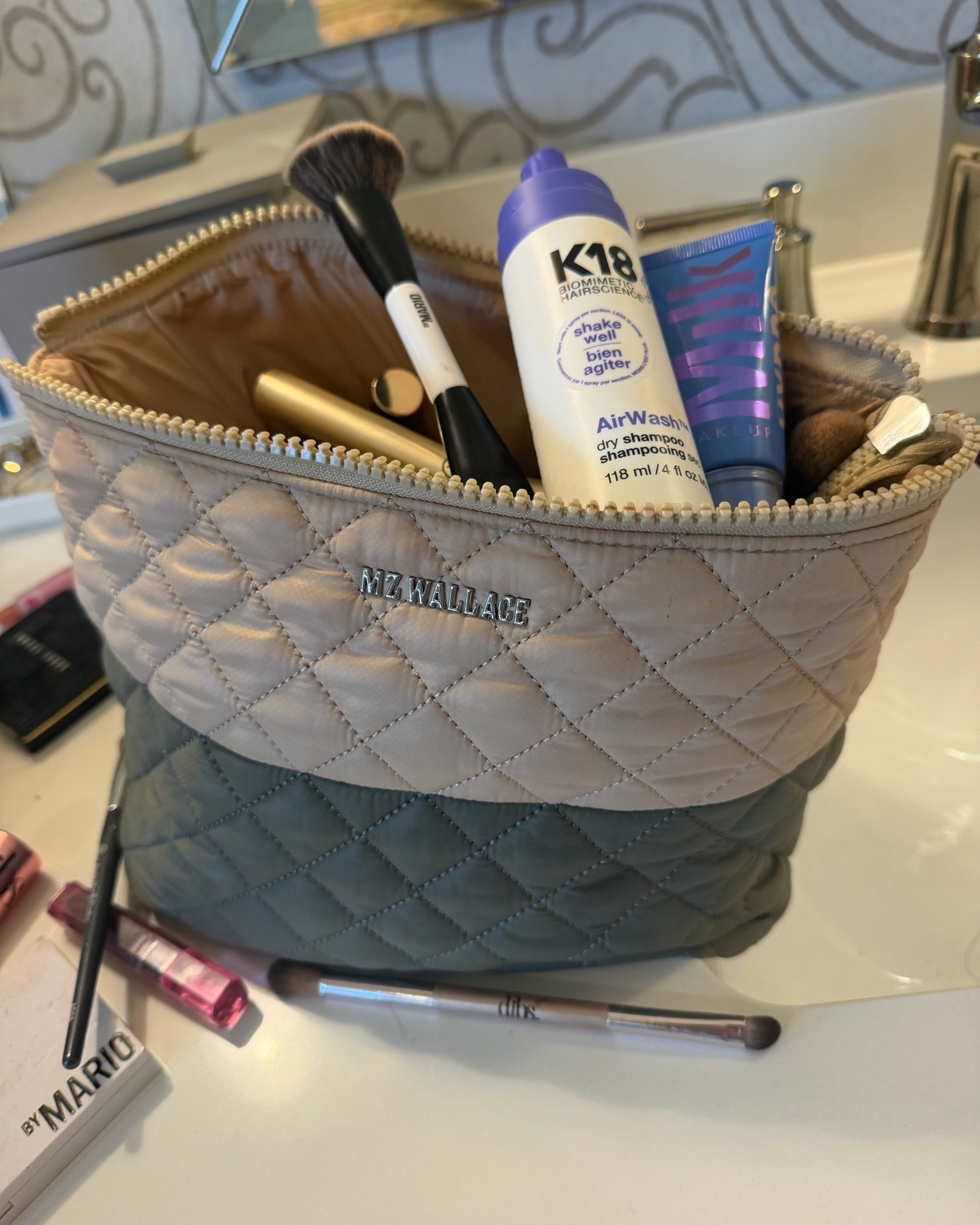 Best makeup bag on the planet. TRUST ME