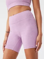 Move Free 6" ShortA Heart | Outdoor Voices