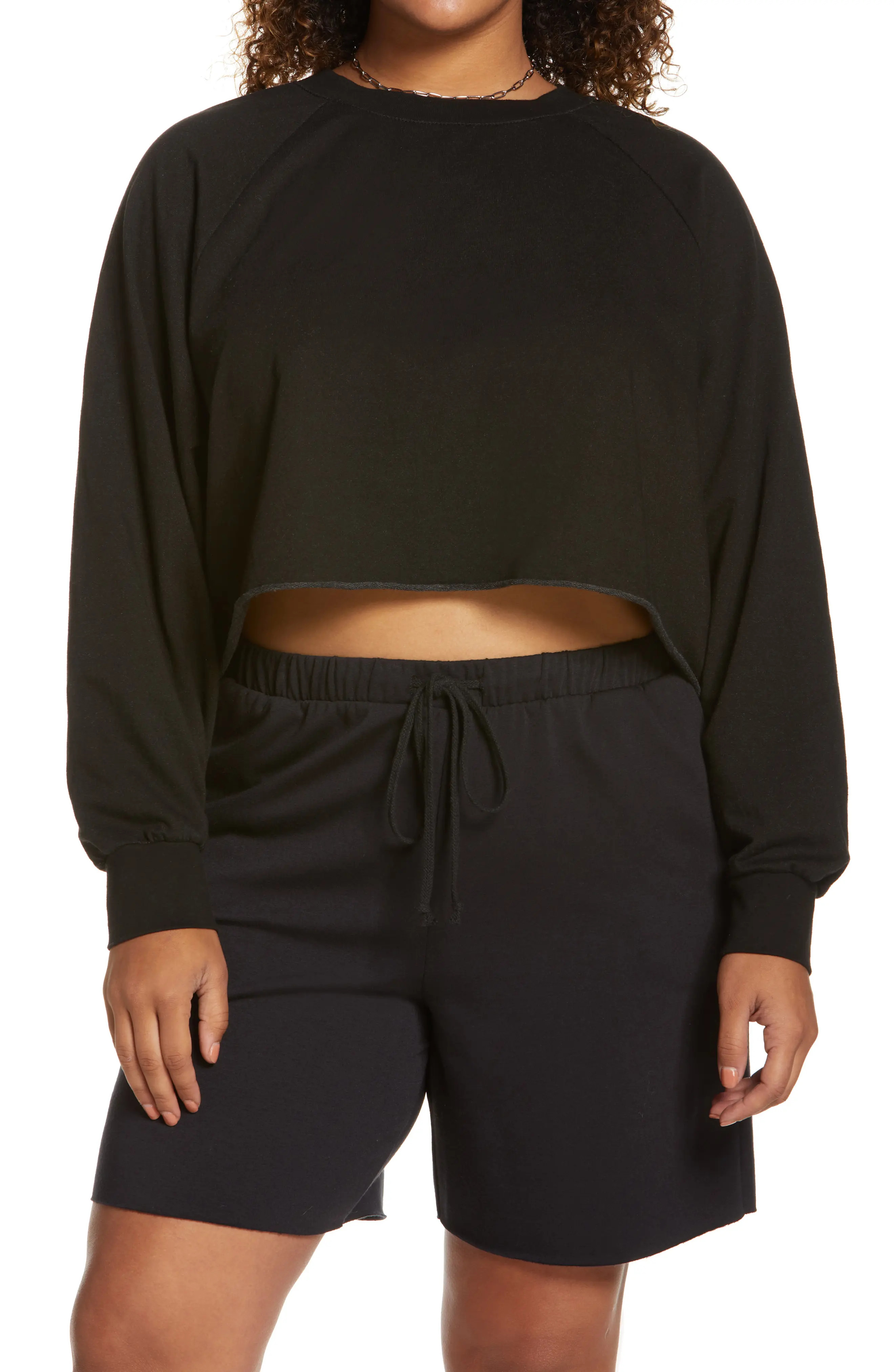 Treasure & Bond Crop Crewneck Sweatshirt, Size 3X in Black at Nordstrom | Nordstrom