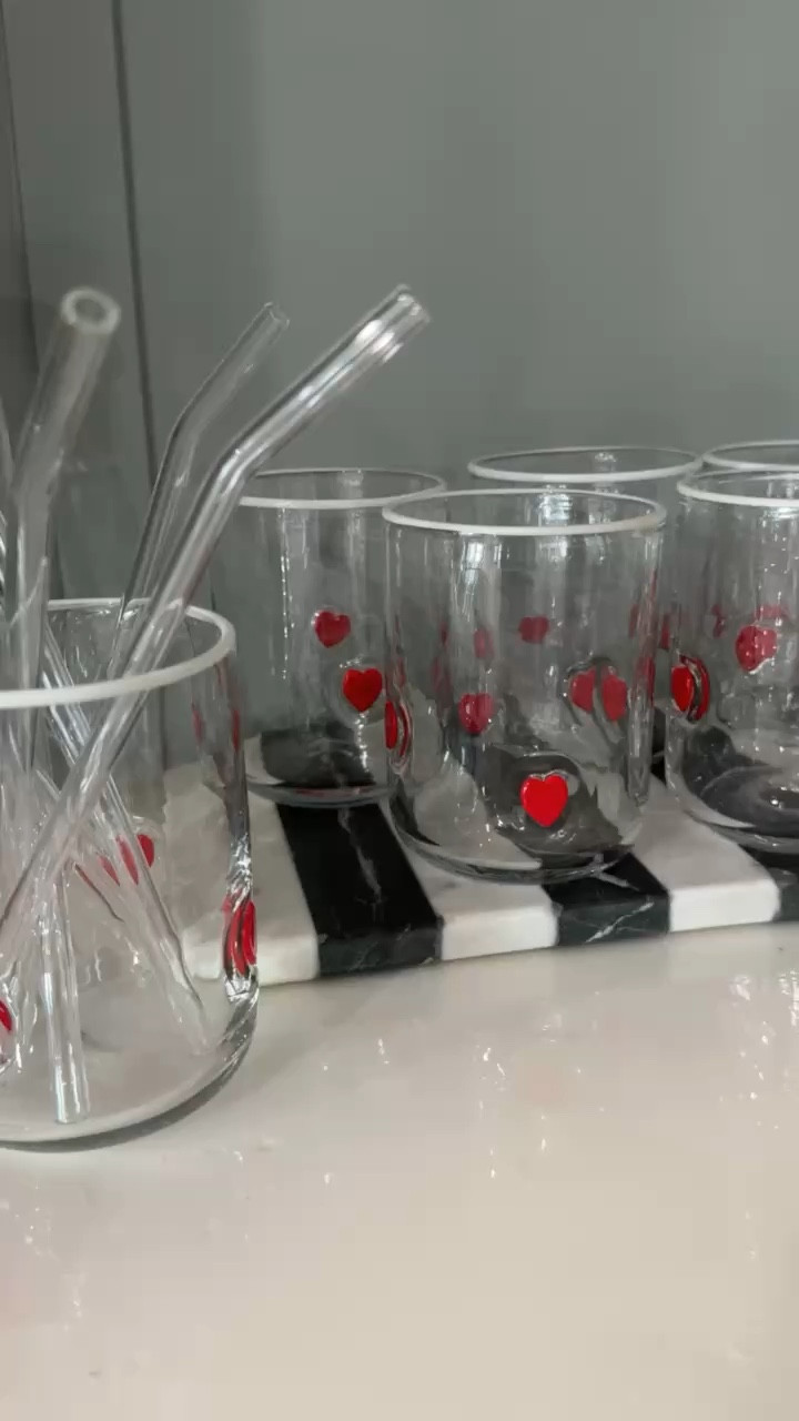 Anthropologie icon glass dupe! This is probably the extent of my Valentine’s Day decorating 😂