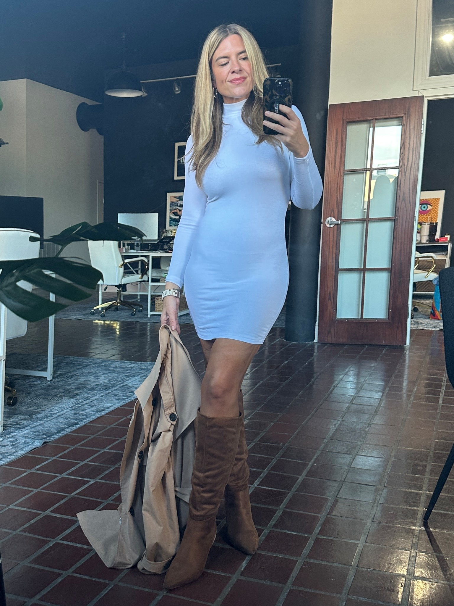 Bringing in fall hard this month 🍂

Dress: Small
Jacket: Mediumm