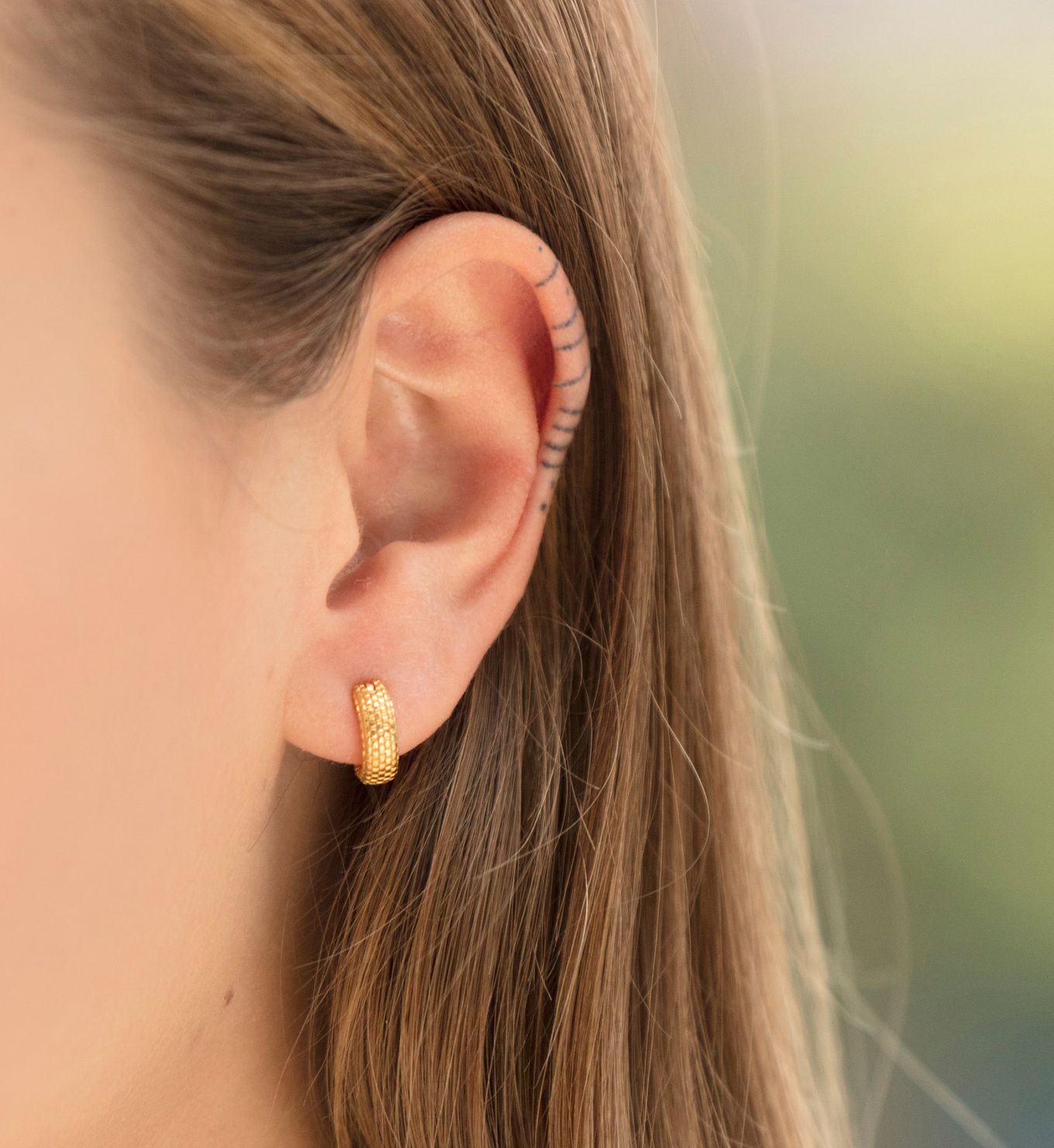 Heirloom Huggie Earrings | Monica Vinader (Global)