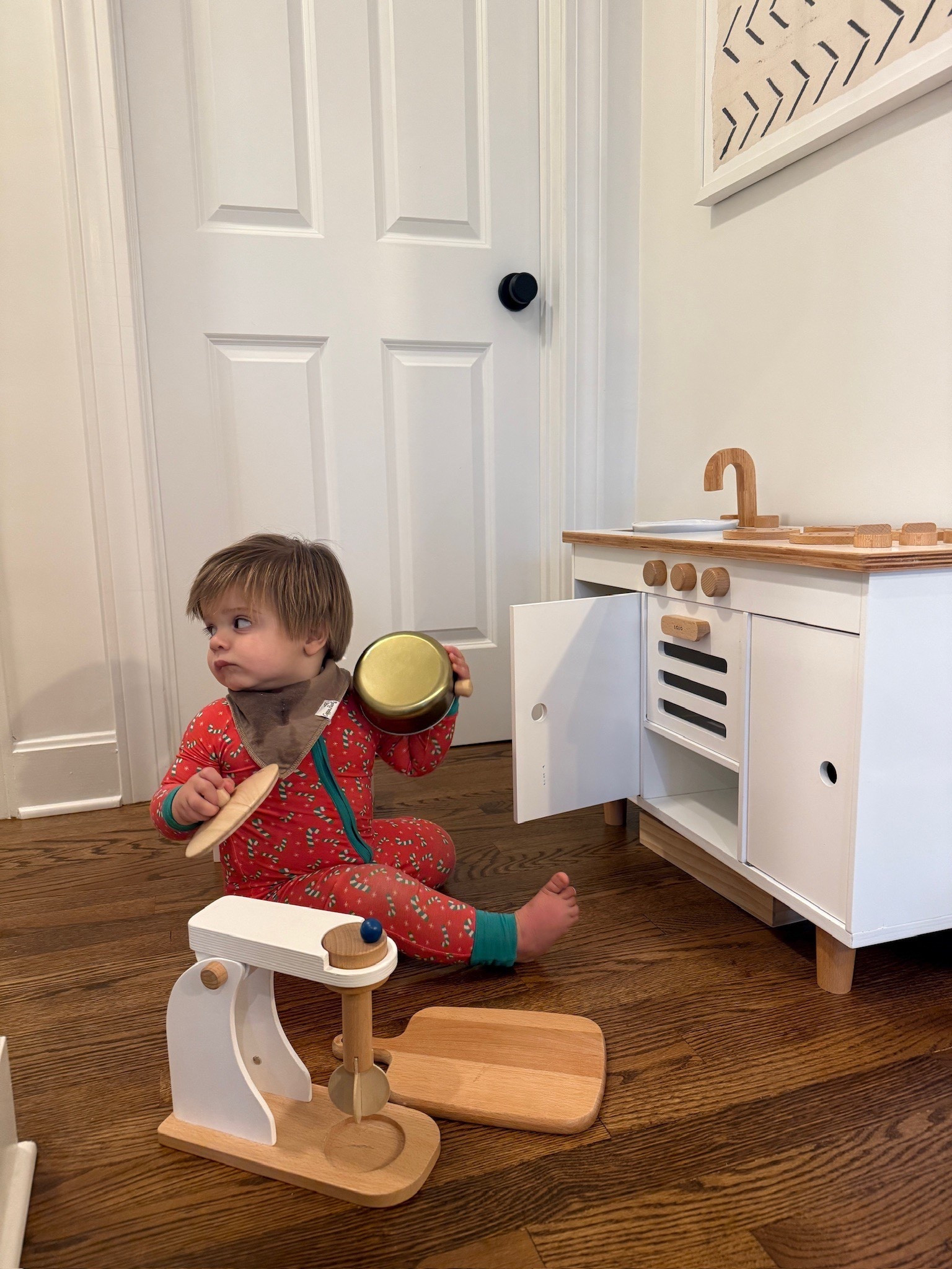Love this Lalo kitchen setttt

Code: GRACE15 for 15% off Coopy’s outfit!

lalo, poppy kids, poppy kids co, kids kitchen, kids toys, kids toy sets, poppy kids outfit, baby zippies, christmas clothing for kids, Grace White

#LTKHoliday #LTKGiftGuide #LTKFindsUnder50