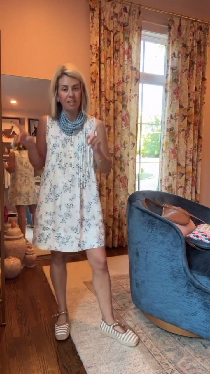 Y’all know we print mix around here and this look is so good!! This dress comes in so many colors. Elevate your look with a statement necklace and a fun shoe. 
Dress - xs 
Shoes - 8 tts


#LTKdayinmylife #LTKootd #LTKmomlife