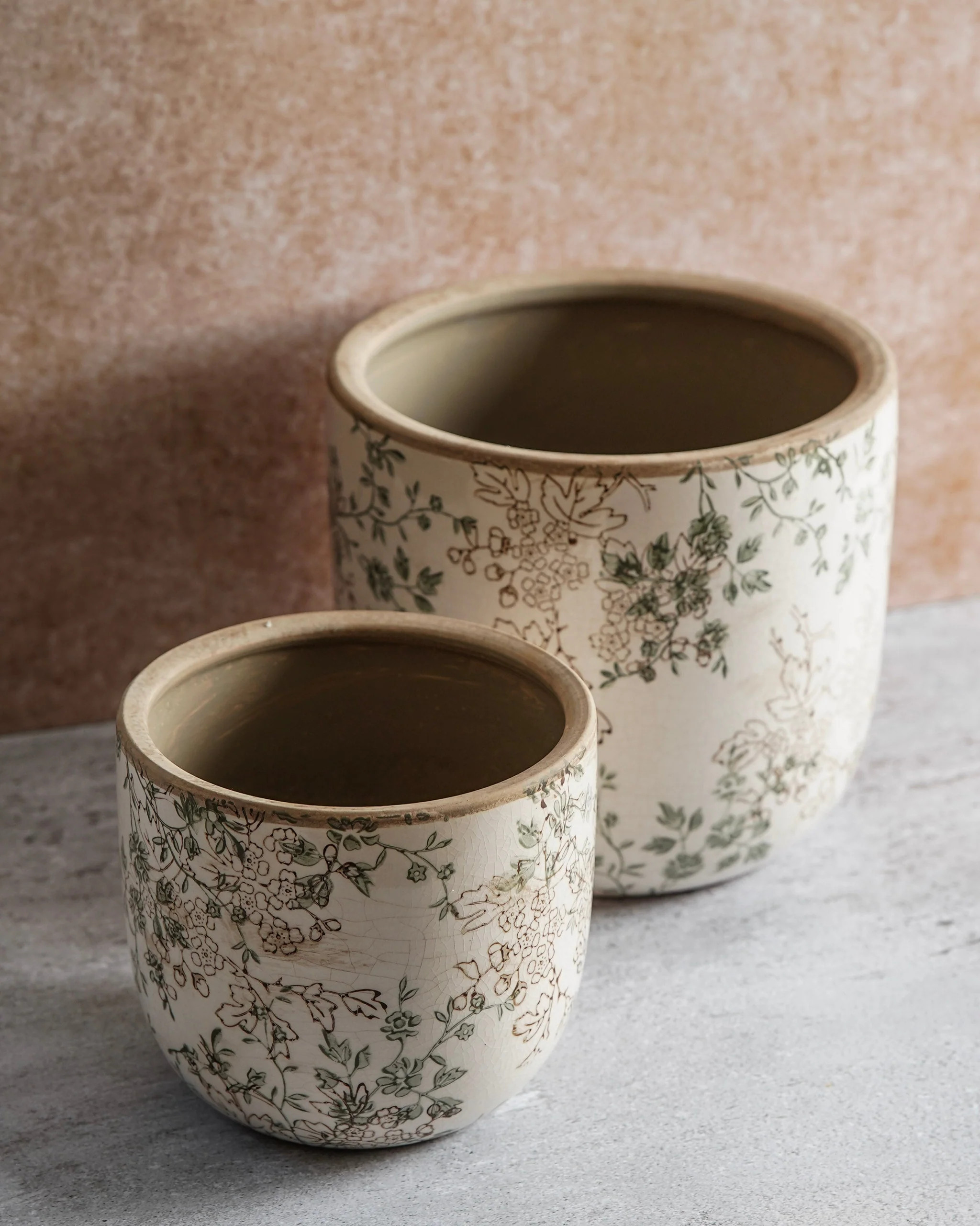 Distressed Vintage Floral Pots | MJHome