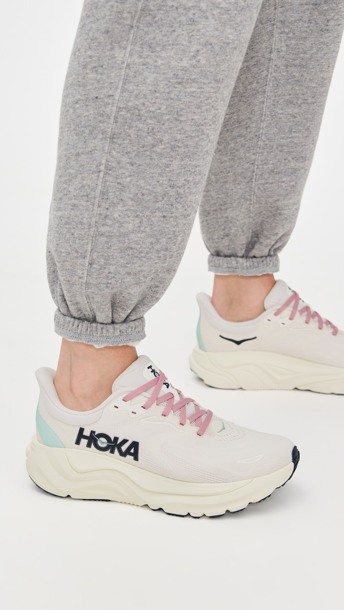 W Arahi 8 Sneakers | Shopbop