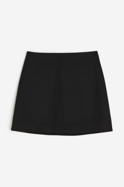 Mini Skirt | Black Mini Skirt Outfit | Work Outfit | Work Outfit | Work Wear Style | H&M (US + CA)