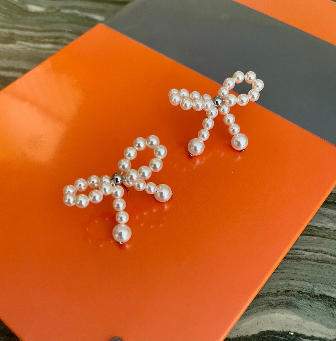 Bow Pearl Earrings, Large Crystal Pearl Bow Studs, White Bridal Jewelry, Coquette Gift for Girlfr... | Etsy (US)