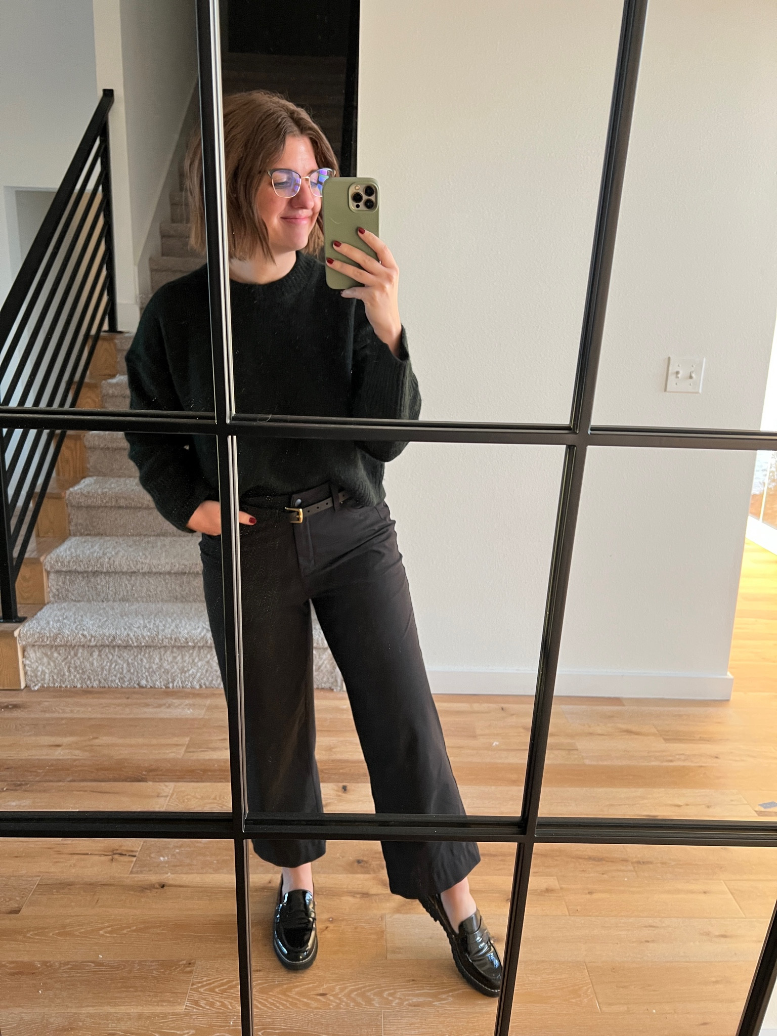 Workwear OOTD

Back to wearing this crew neck sweater! I have gotten so much use out of it both for work and weekend! Paired it with my favorite cropped black pants and the loafers I’m obsessed with. 

#LTKworkwear #LTKstyletip #LTKfindsunder100