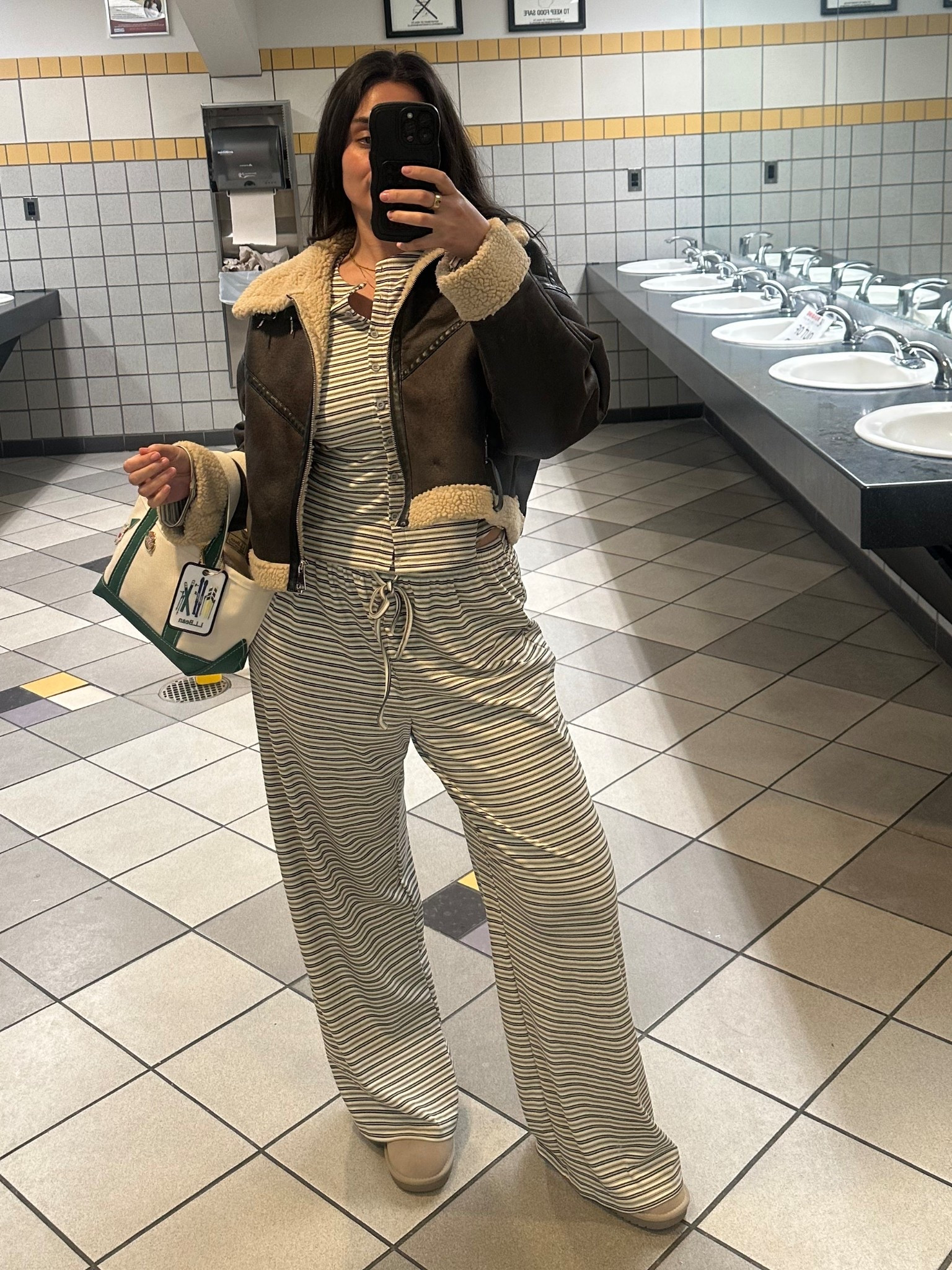 Cozy lounge set that I’m loving! I’m in a size L 

#LTKFindsUnder100 #LTKActive #LTKSeasonal