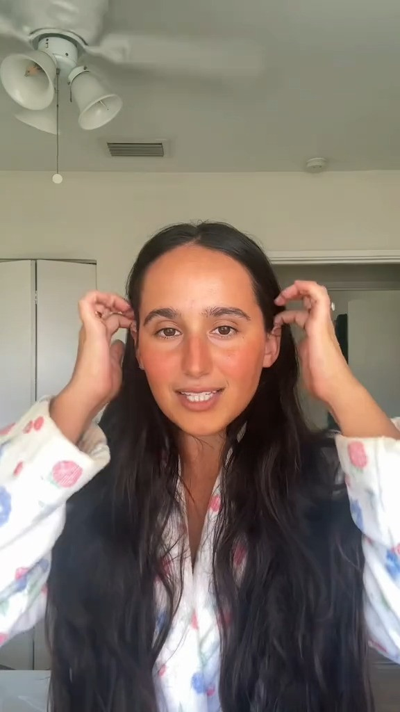 A little get ready with me while I talk about giving yourself and others grace! All of my makeup is on sale right now during the sephora sale! 

Beauty 
contour 
concealer 
makeup 
beauty sale  

 #LTKSaleAlert #LTKStyleTip #LTKBeauty