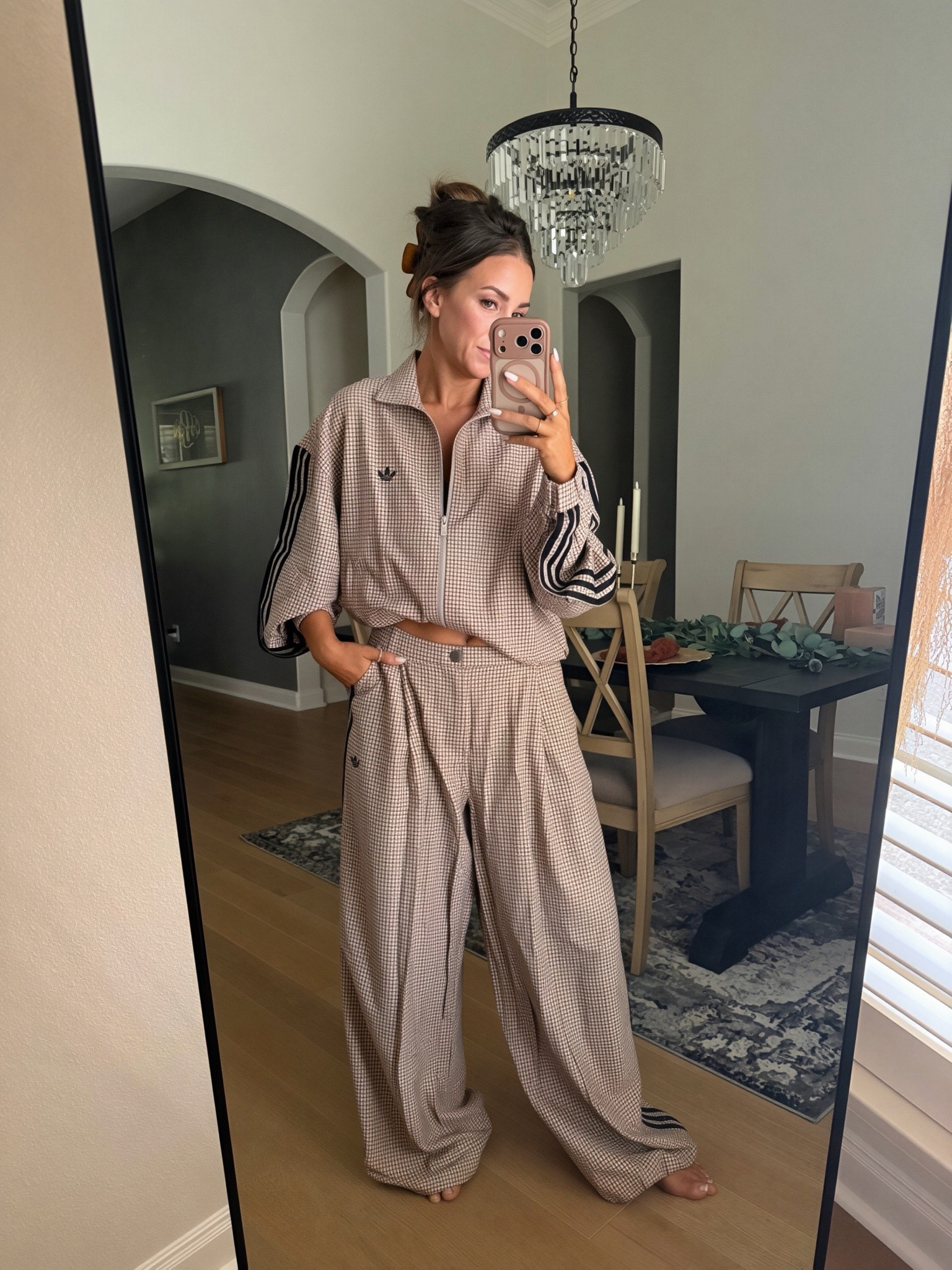 Sports moms unite!
Let’s be stylish together 🤍

#LTKmomlife #LTKActive #LTKWorkwear