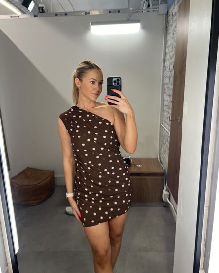 the cutest little summer dress. A polka dot, one shoulder dress that’s perfect for a dinner date, casual wedding guest dress, or vacation dress!! And on sale for such a good deal! 

#LTKFindsUnder100 #LTKSummerSales #LTKTravel