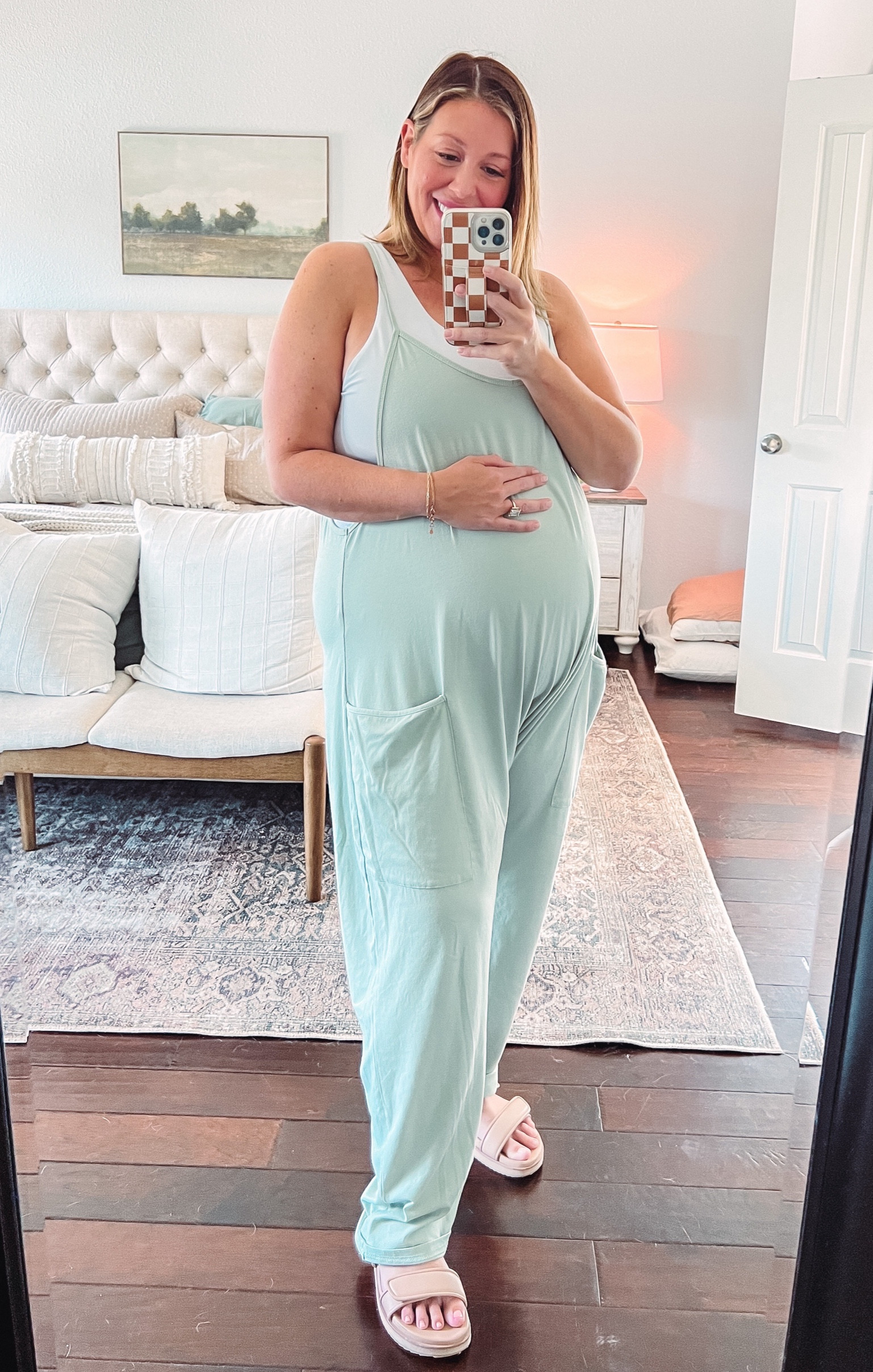 Plus Size bump friendly jumpsuit 

Jumpsuit XXL
Sports Bra XL
Maternity Shape Wear L
 

#LTKcurves #LTKbump