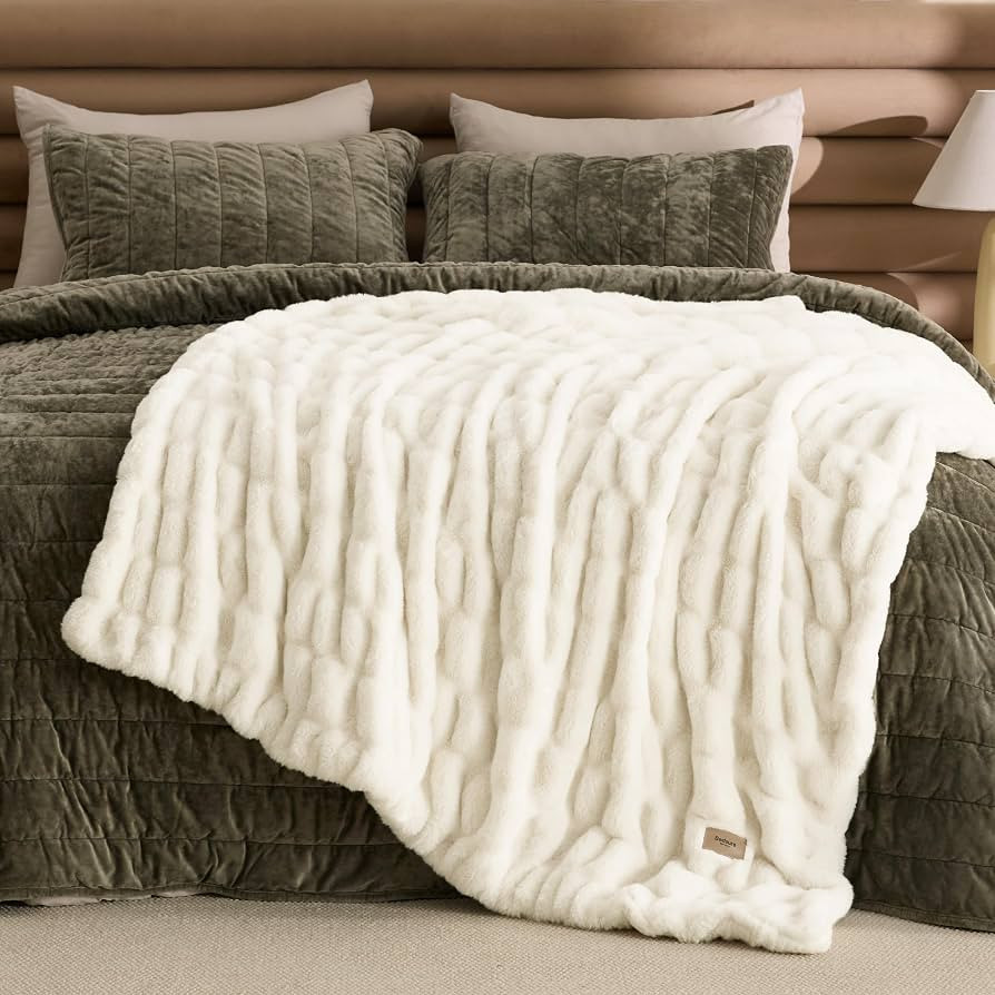 Bedsure Soft Double-Sided Faux Fur Throw Blanket, Cream, 50"x60"     Fluffy, Fuzzy, Cozy, Plush, ... | Amazon (US)