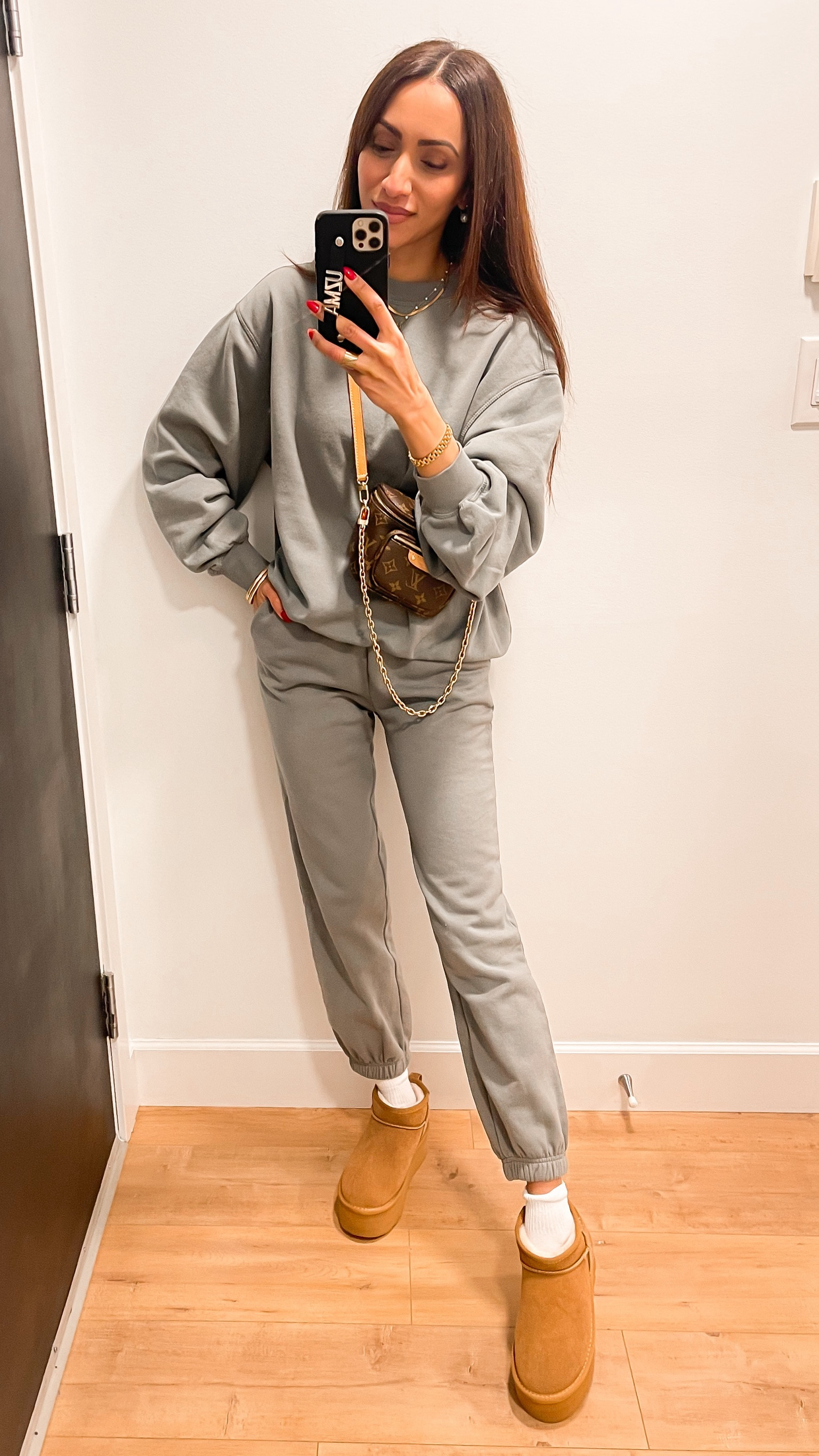 Love this affordable sweatsuit! Available in several colors.

#LTKfindsunder50