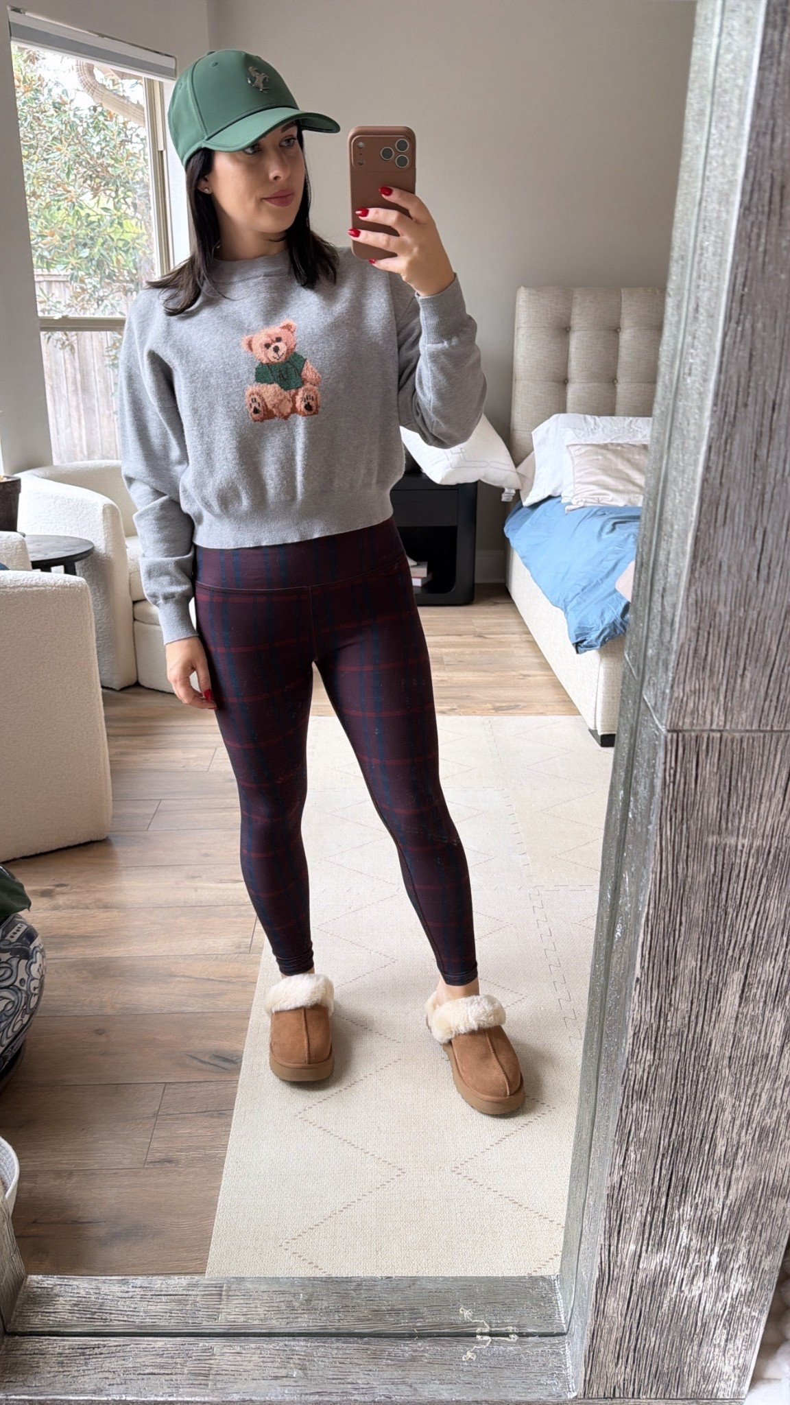 Cozy, cute winter outfit 

#LTKHoliday #LTKmorningroutine #LTKootd