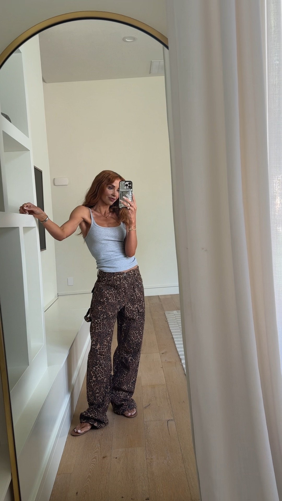 Chill and easy sport mom look

Tank xs
Jeans 24 (run big)